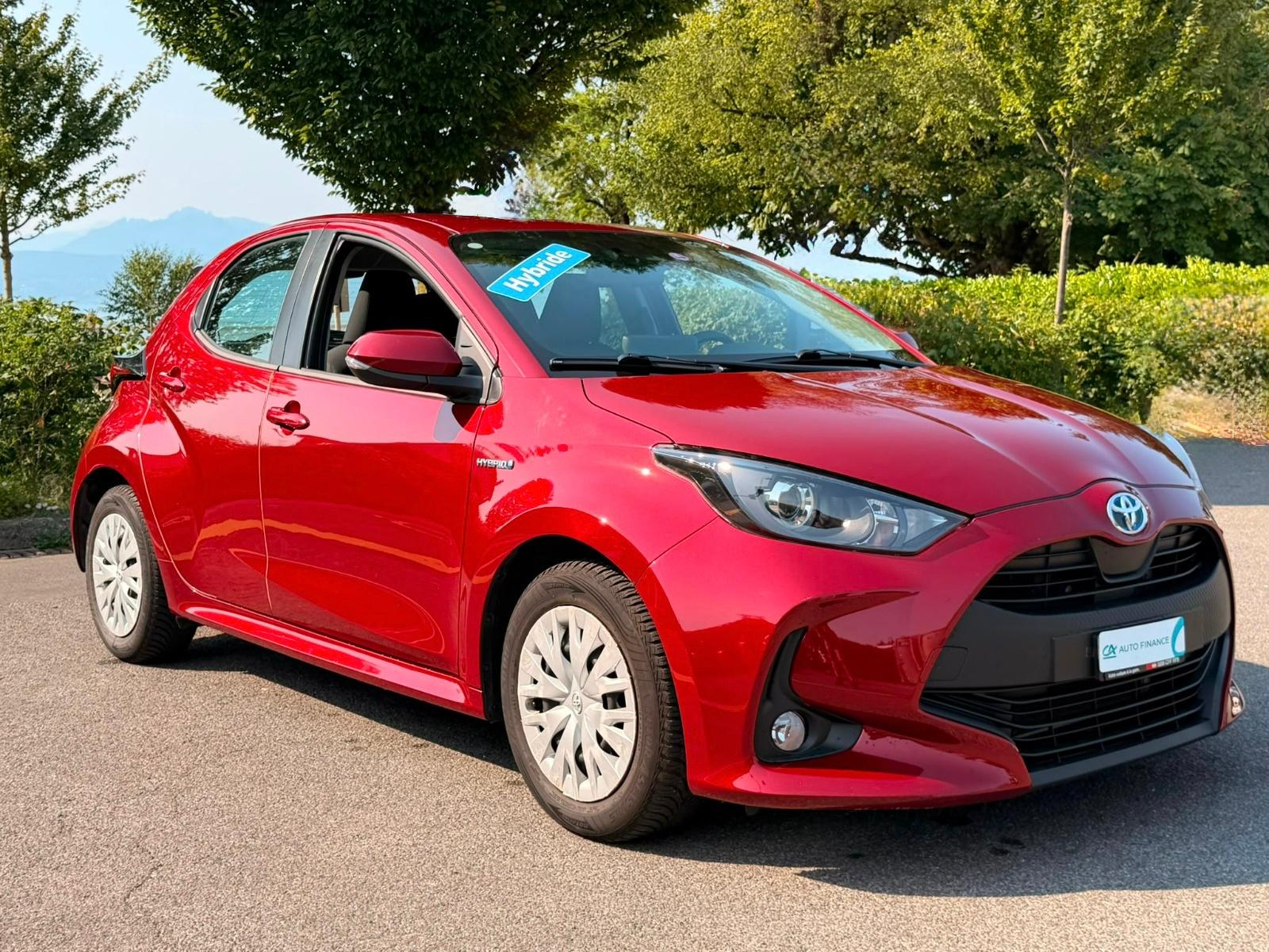 TOYOTA Yaris 1.5 Comfort e-CVT-image-7