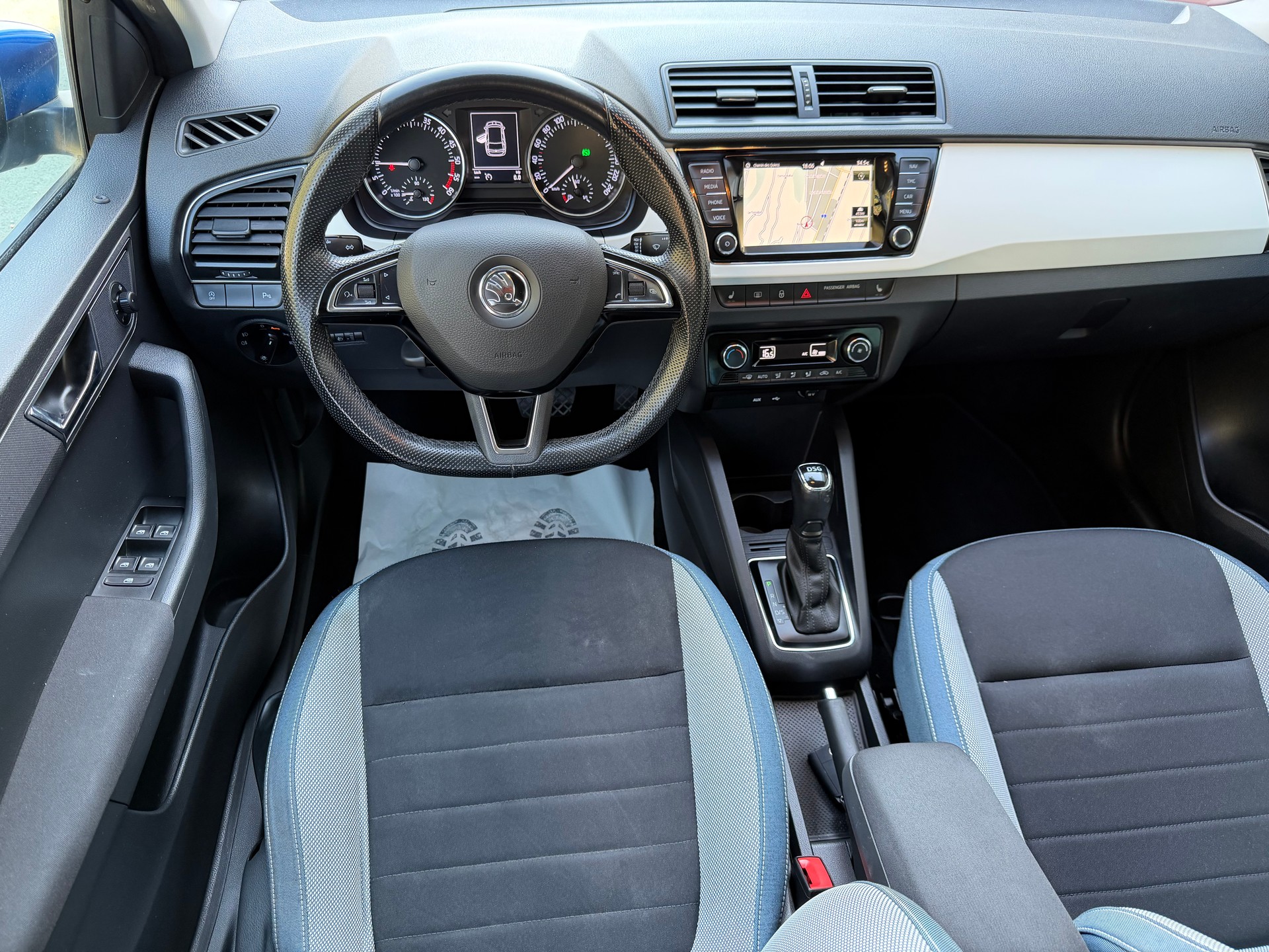 SKODA Fabia 1.4 TDI Ambition DSG-image-7