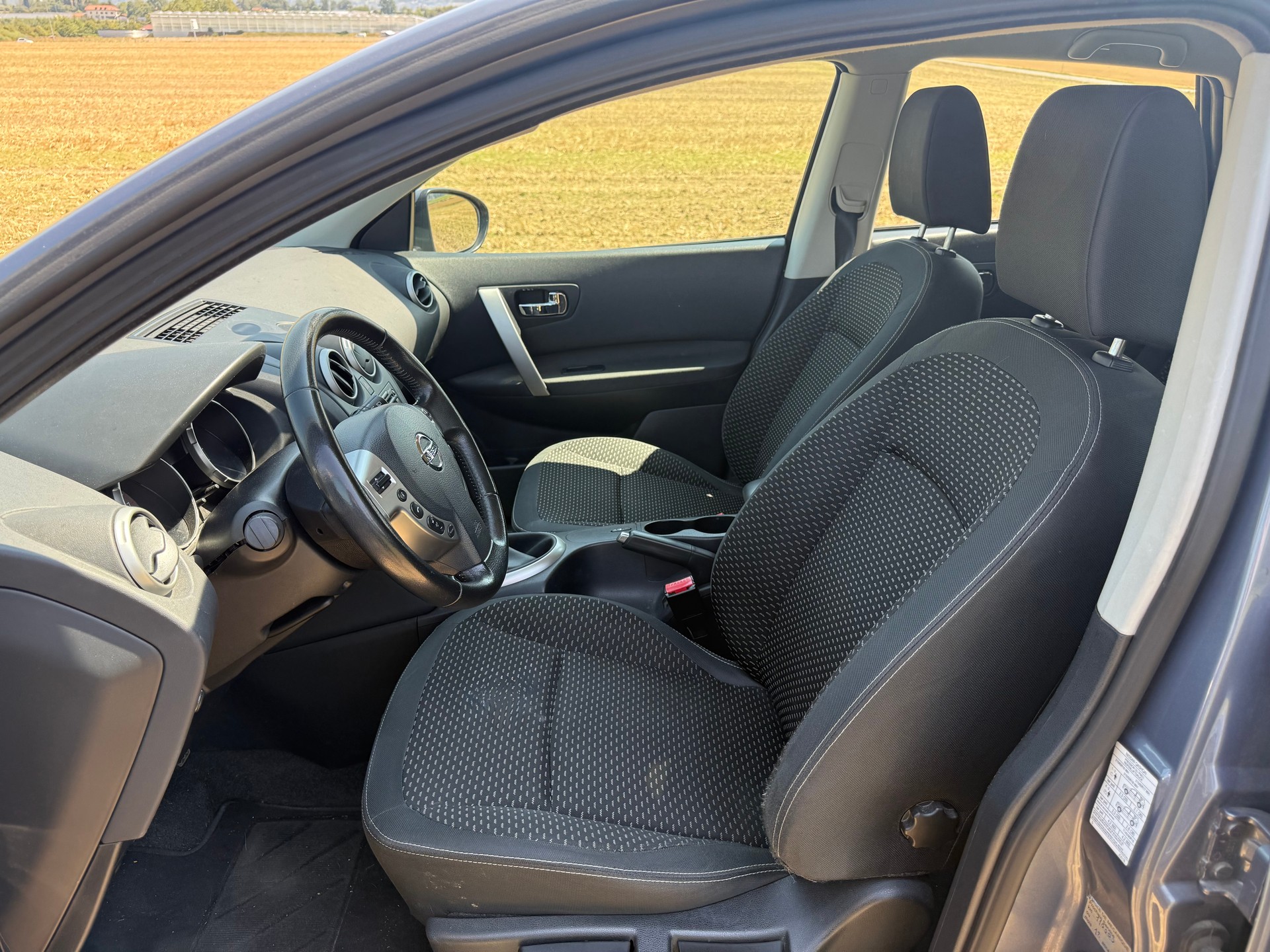 NISSAN Qashqai 2.0 tekna-image-9
