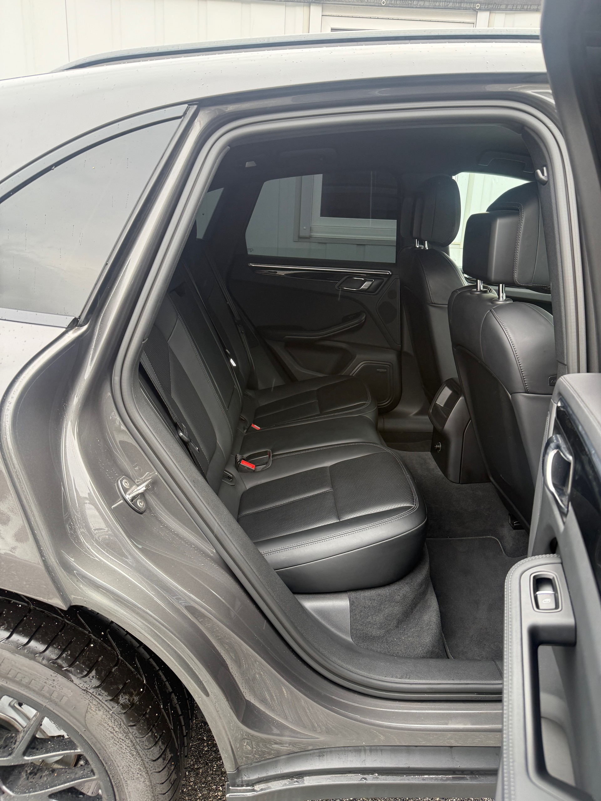 PORSCHE Macan S PDK *TOP-GEPLEGT*ALLE SERVICE BEI PORSCHE*MFK FRISCH*20" PORSCHE ALU*-image-16