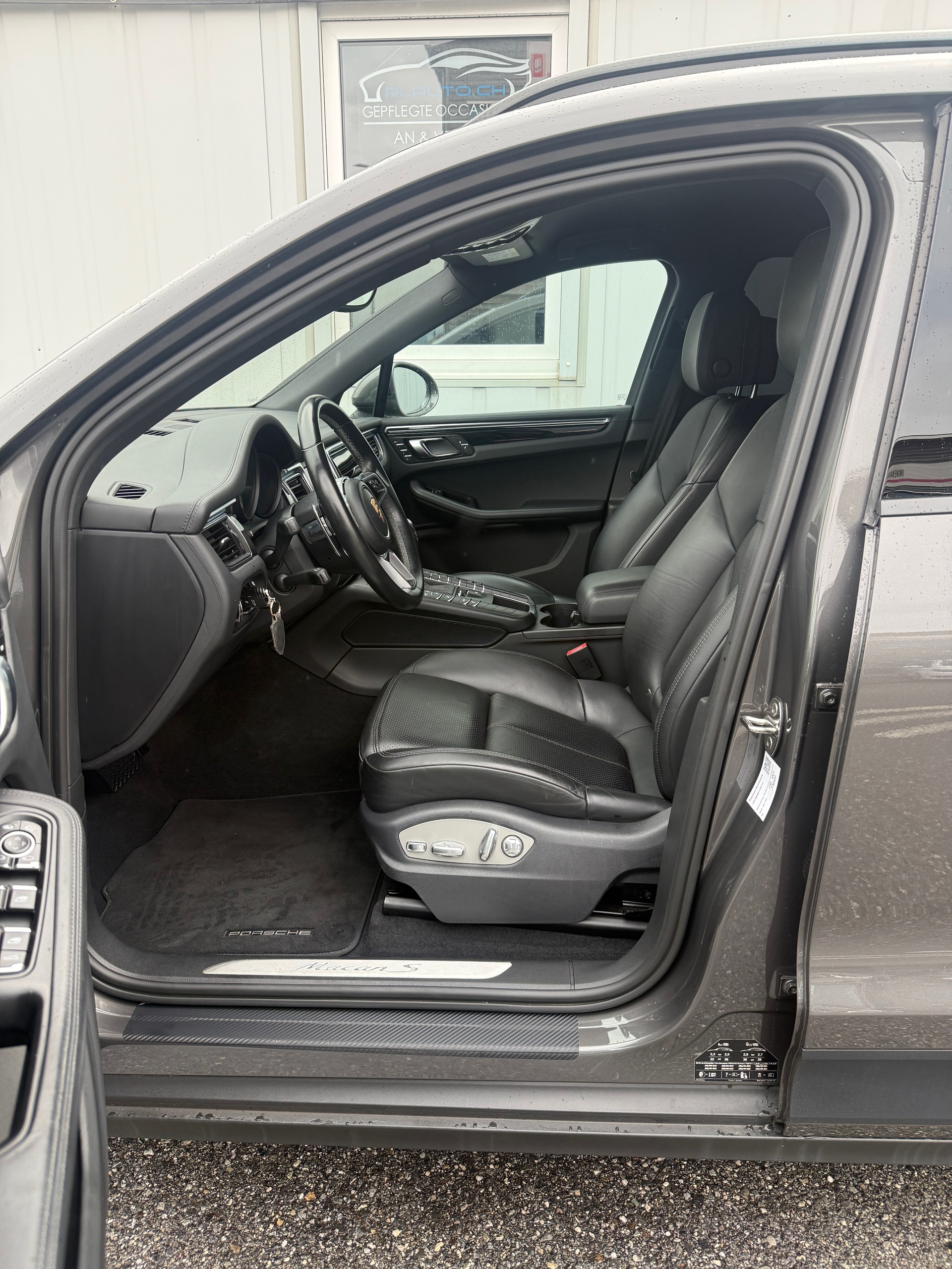 PORSCHE Macan S PDK *TOP-GEPLEGT*ALLE SERVICE BEI PORSCHE*MFK FRISCH*20" PORSCHE ALU*-image-12