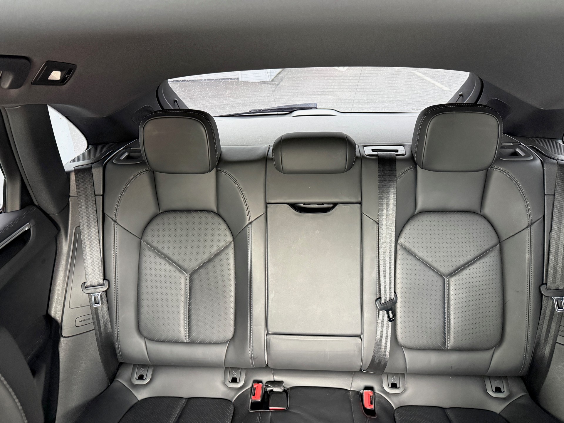 PORSCHE Macan S PDK *TOP-GEPLEGT*ALLE SERVICE BEI PORSCHE*MFK FRISCH*20" PORSCHE ALU*-image-17