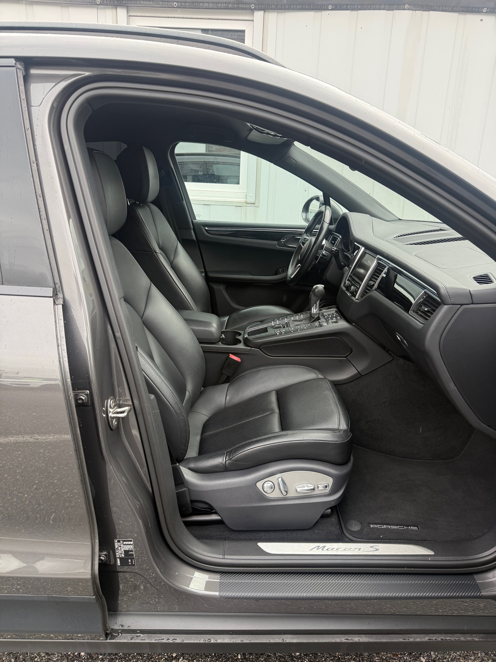 PORSCHE Macan S PDK *TOP-GEPLEGT*ALLE SERVICE BEI PORSCHE*MFK FRISCH*20" PORSCHE ALU*-image-15