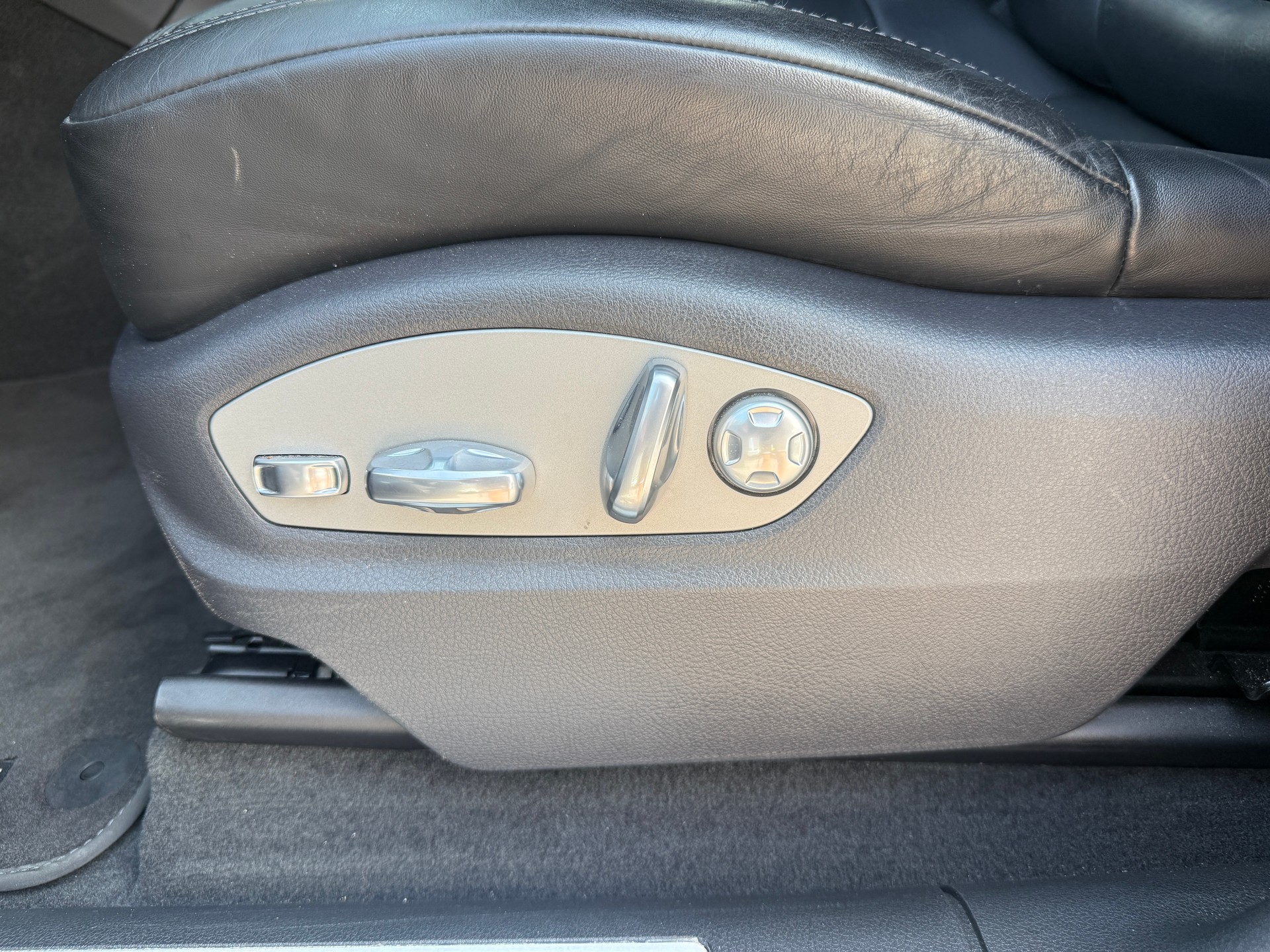 PORSCHE Macan S PDK *TOP-GEPLEGT*ALLE SERVICE BEI PORSCHE*MFK FRISCH*-image-27