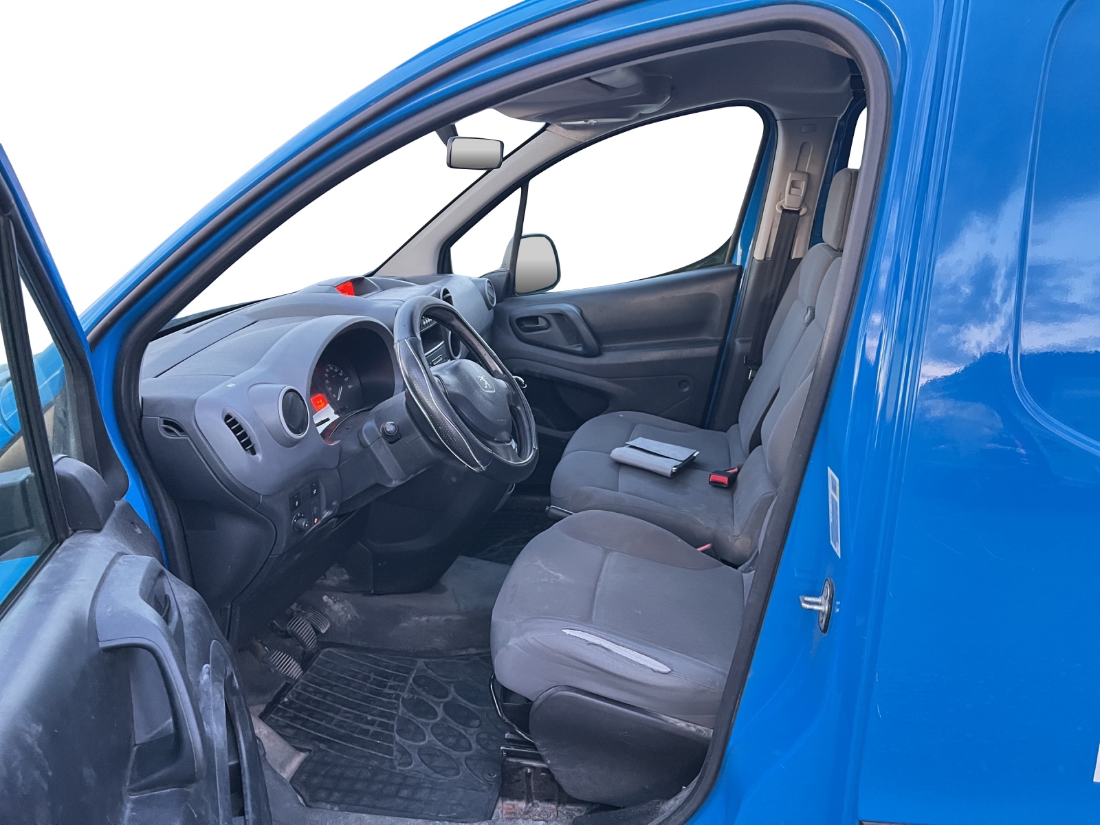 PEUGEOT Partner 1.6 e-HDI Urban Pack-image-8