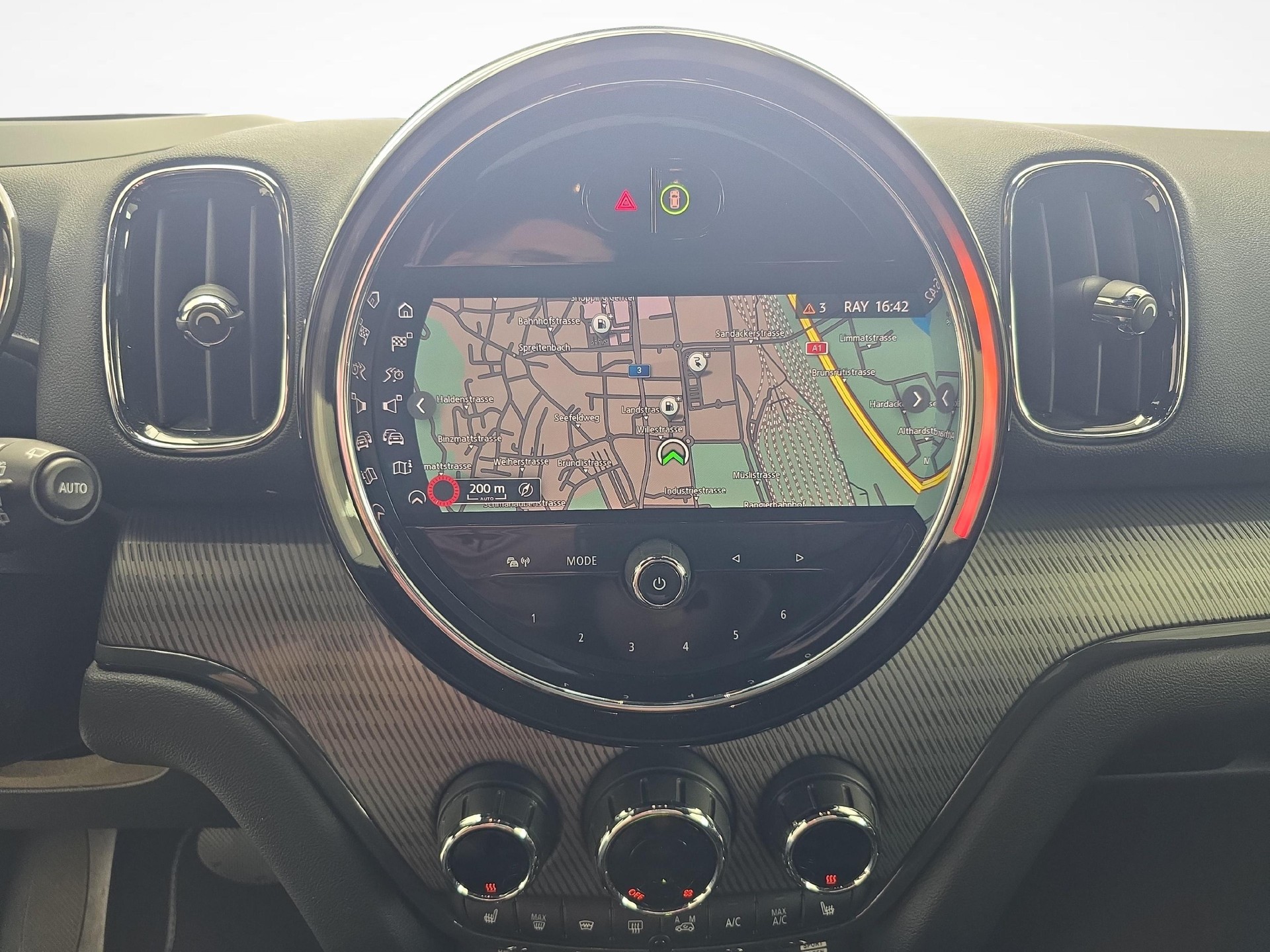 MINI Countryman F60 1.5i Cooper S E ALL4-image-15