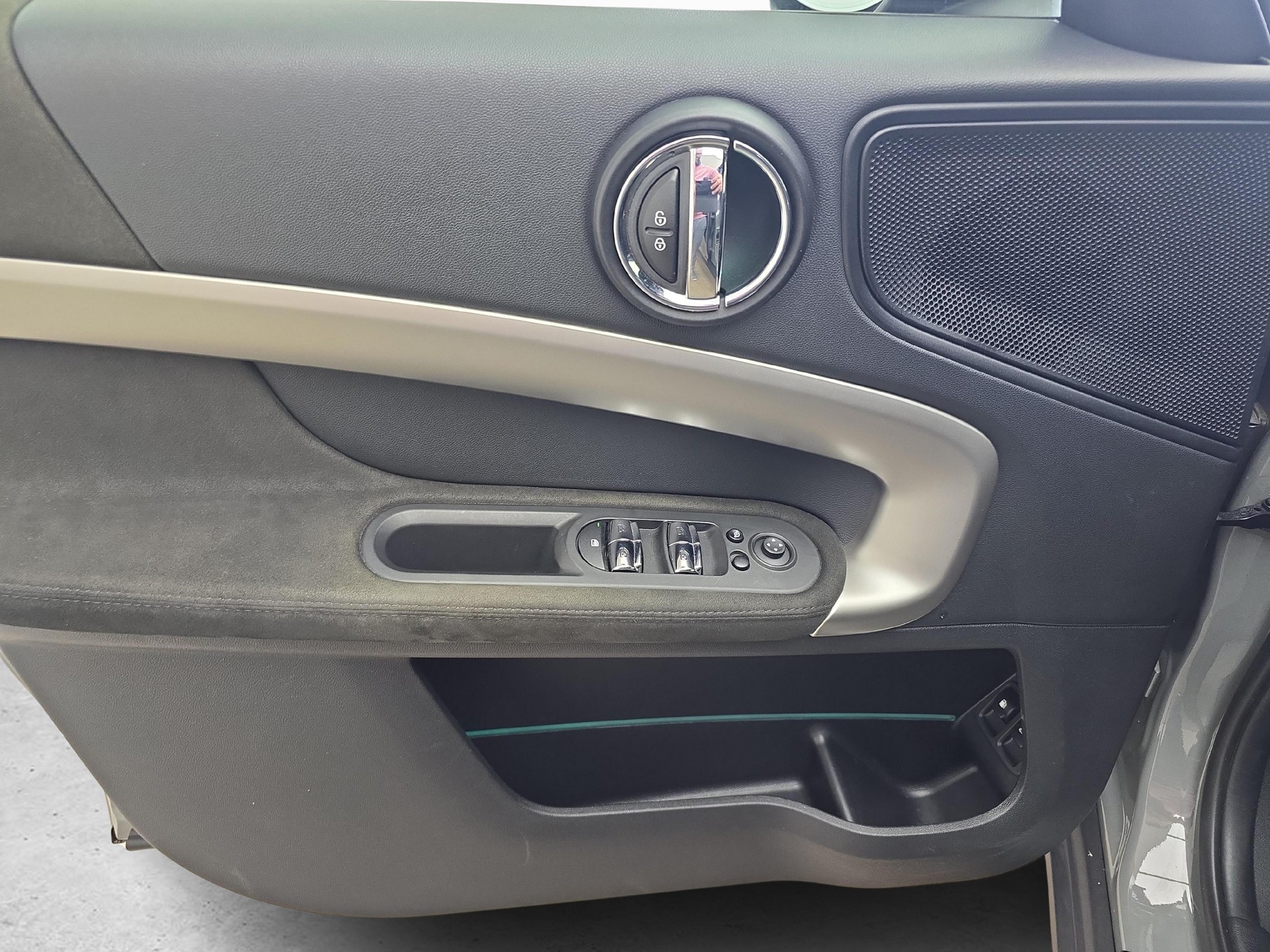 MINI Countryman F60 1.5i Cooper S E ALL4-image-14