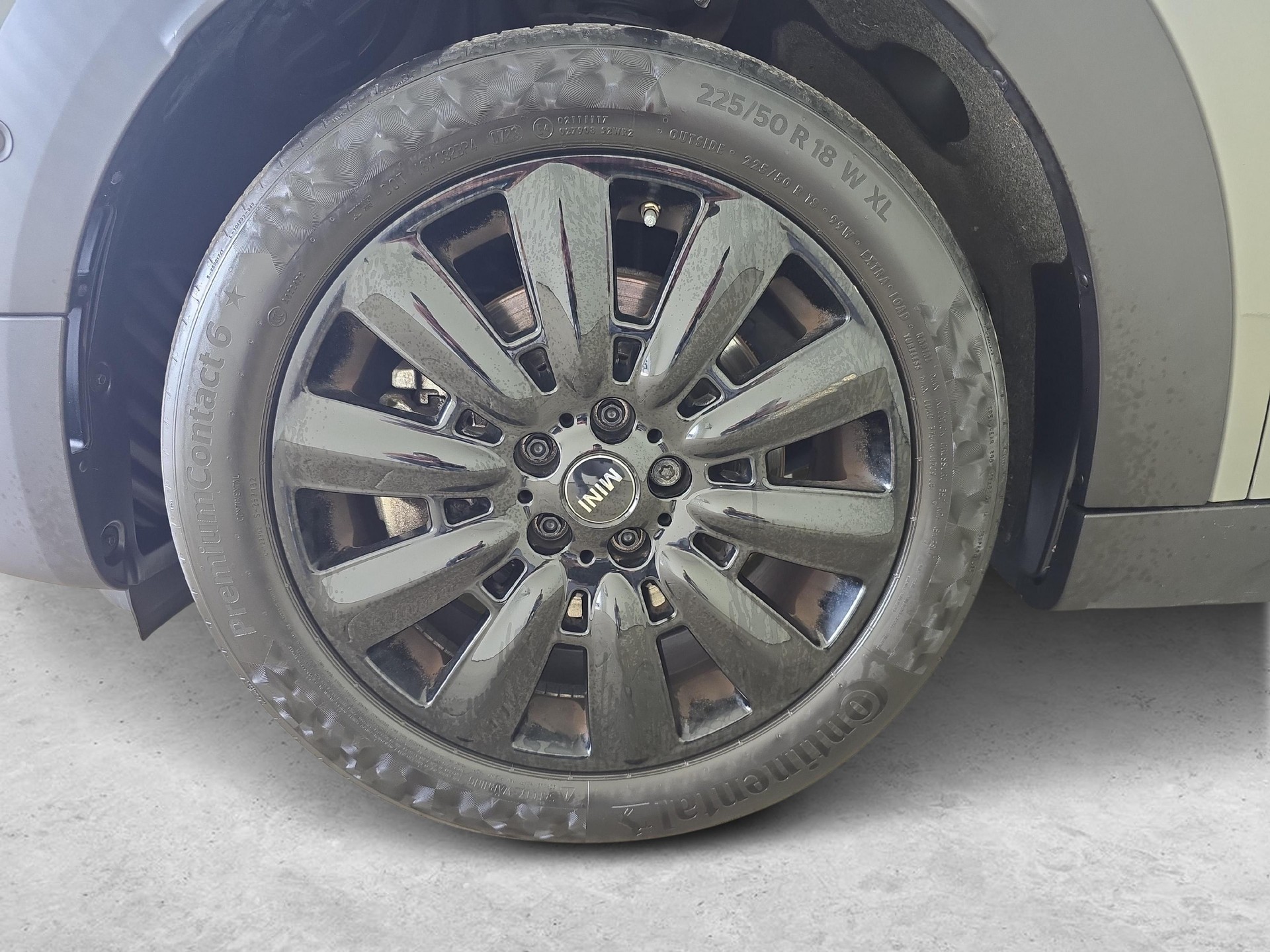 MINI Countryman F60 1.5i Cooper S E ALL4-image-13