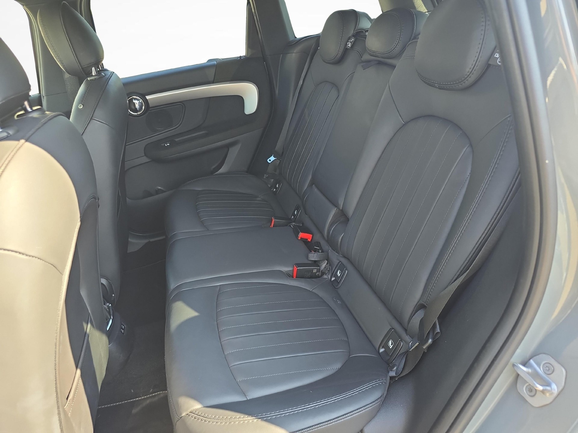 MINI Countryman F60 1.5i Cooper S E ALL4-image-11