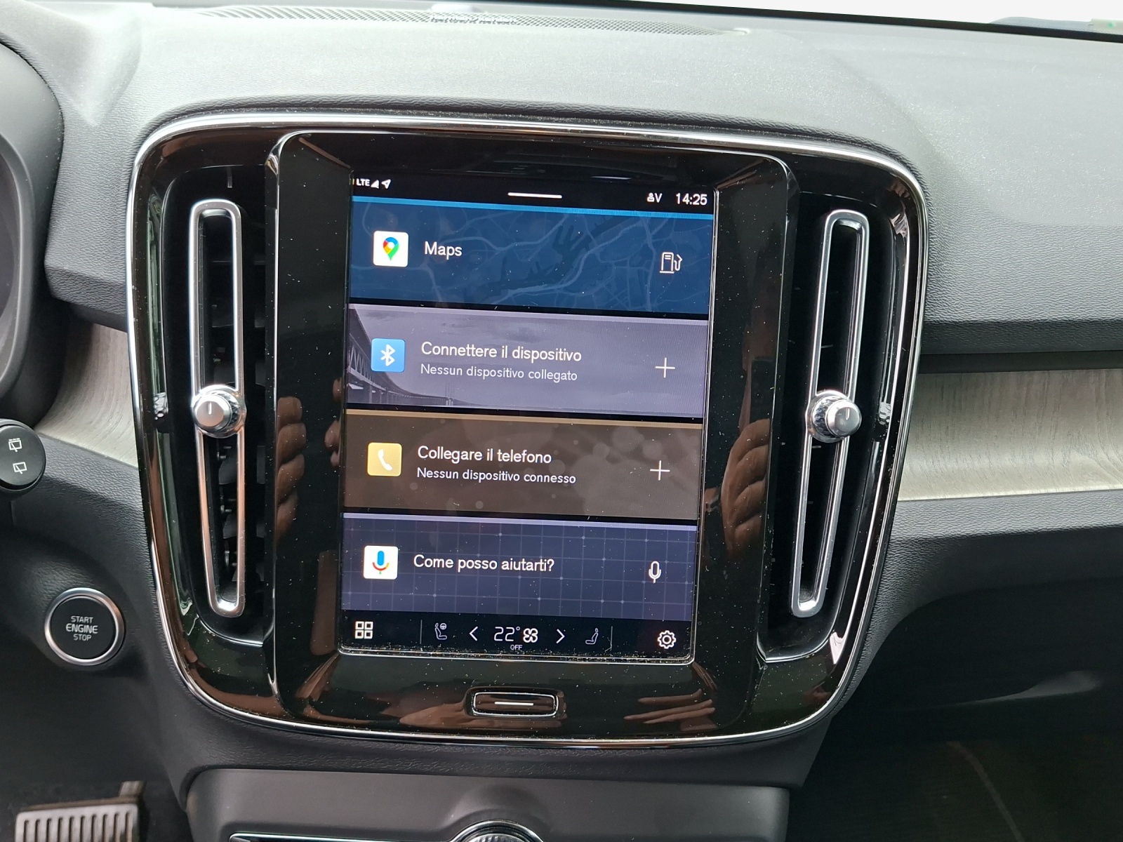 VOLVO XC40 B4 Benzin Mild Hybrid AWD Ultim. Dark DCT-image-10