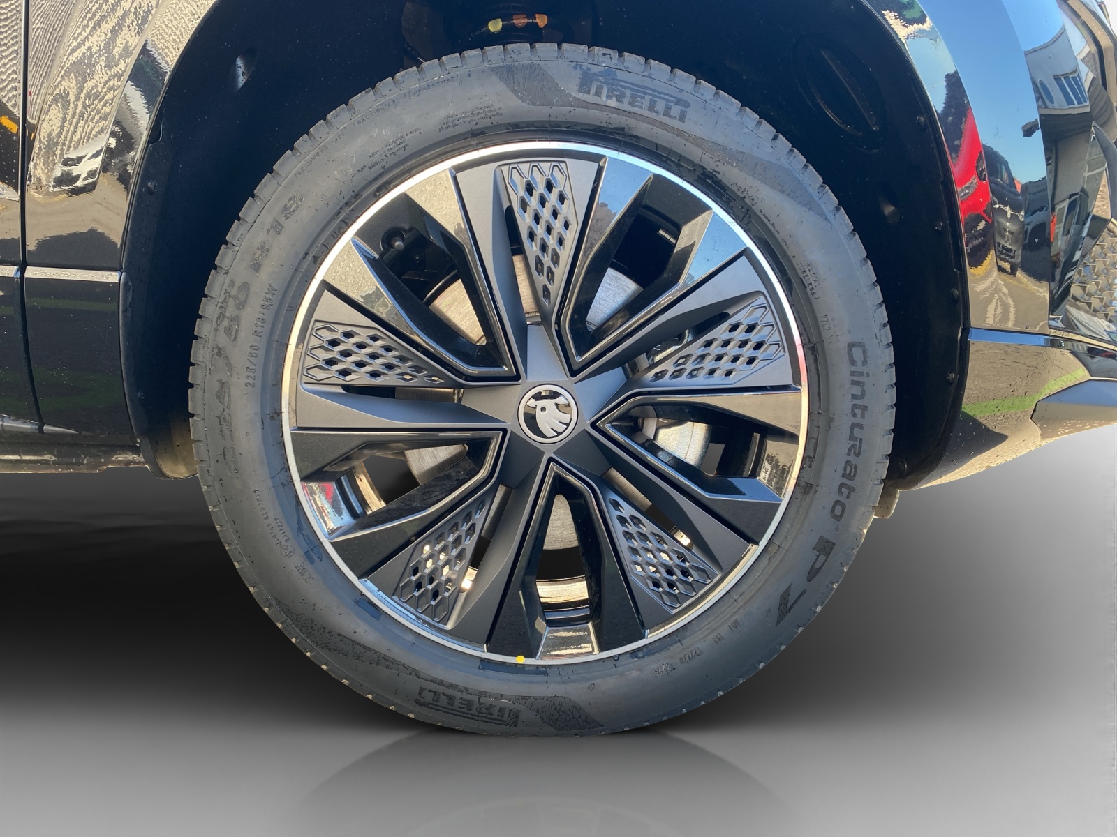 SKODA Karoq 2.0 TSI SportLine 4x4 DSG-image-15