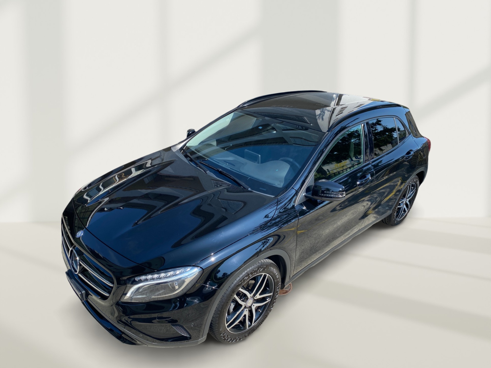 MERCEDES-BENZ GLA 200 Night Star 7G-DCT-image-4