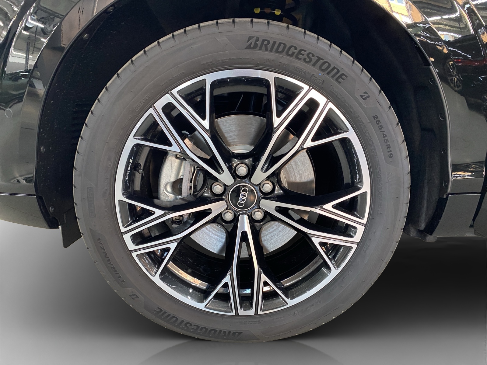 AUDI Q3 Sportback TFSI quattro 195 kW S tronic-image-15