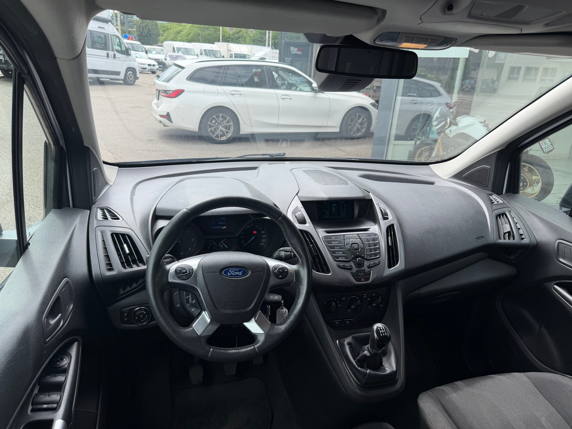 FORD Grand Tourneo Connect 1.6 TDCi Rollstuhl-Rampe Trend-image-15