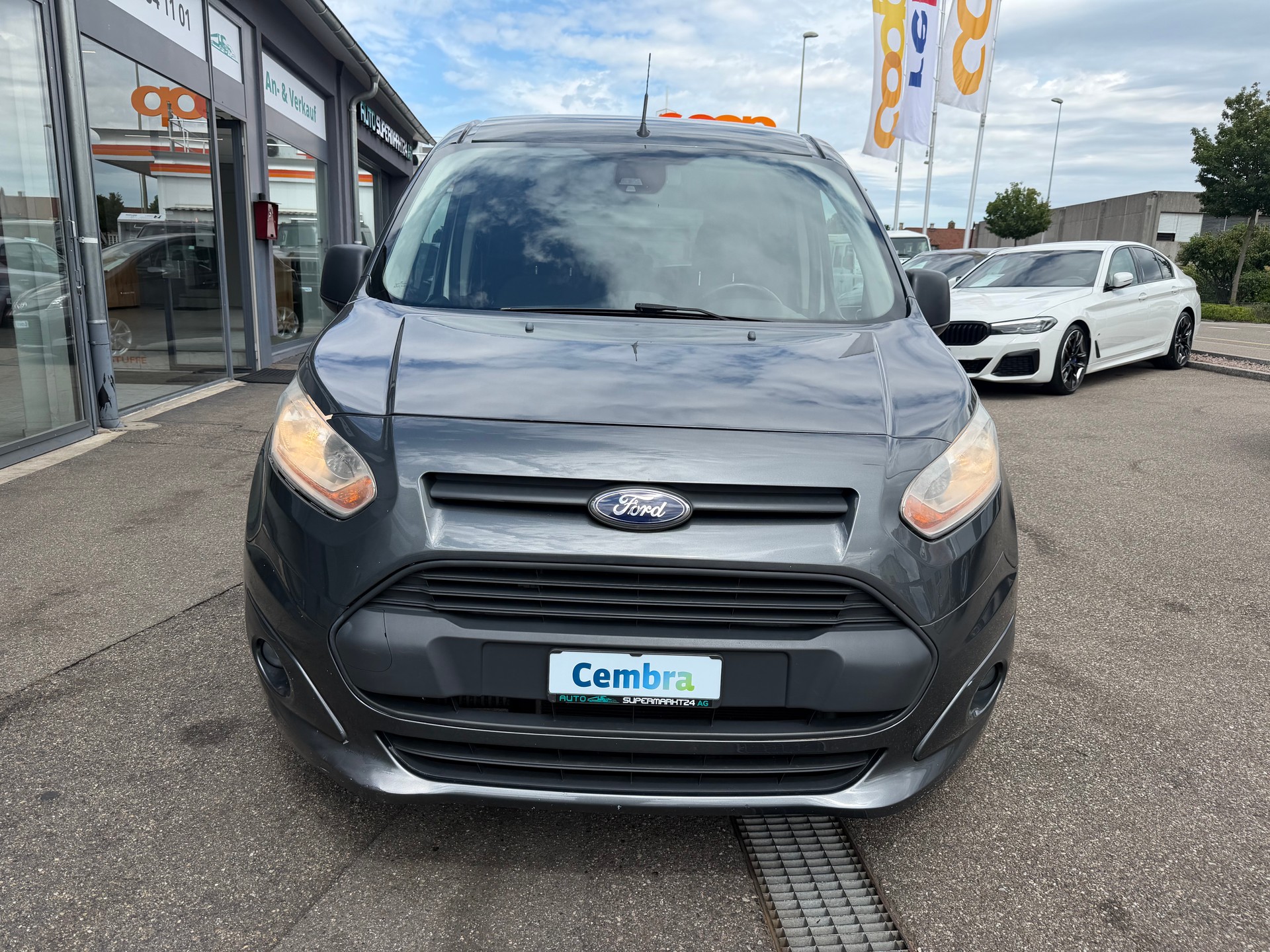 FORD Grand Tourneo Connect 1.6 TDCi Rollstuhl-Rampe Trend-image-7