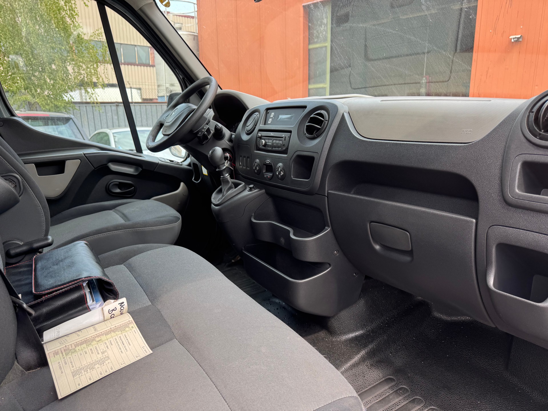 RENAULT MASTER-image-8