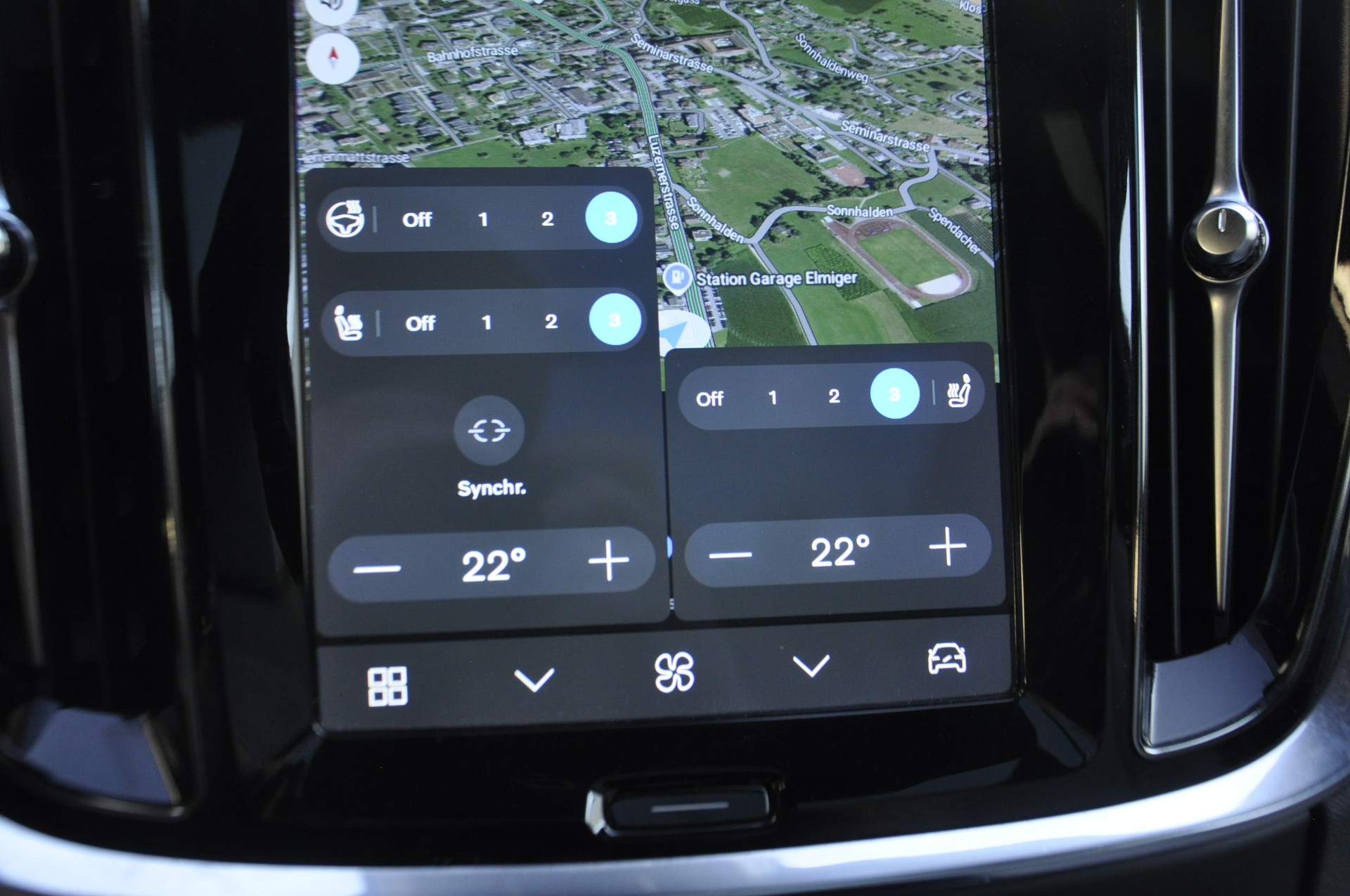 VOLVO V60 T8 eAWD Plug in Hybrid Ultimate Dark Geartronic I Anhängerkupplung-image-7