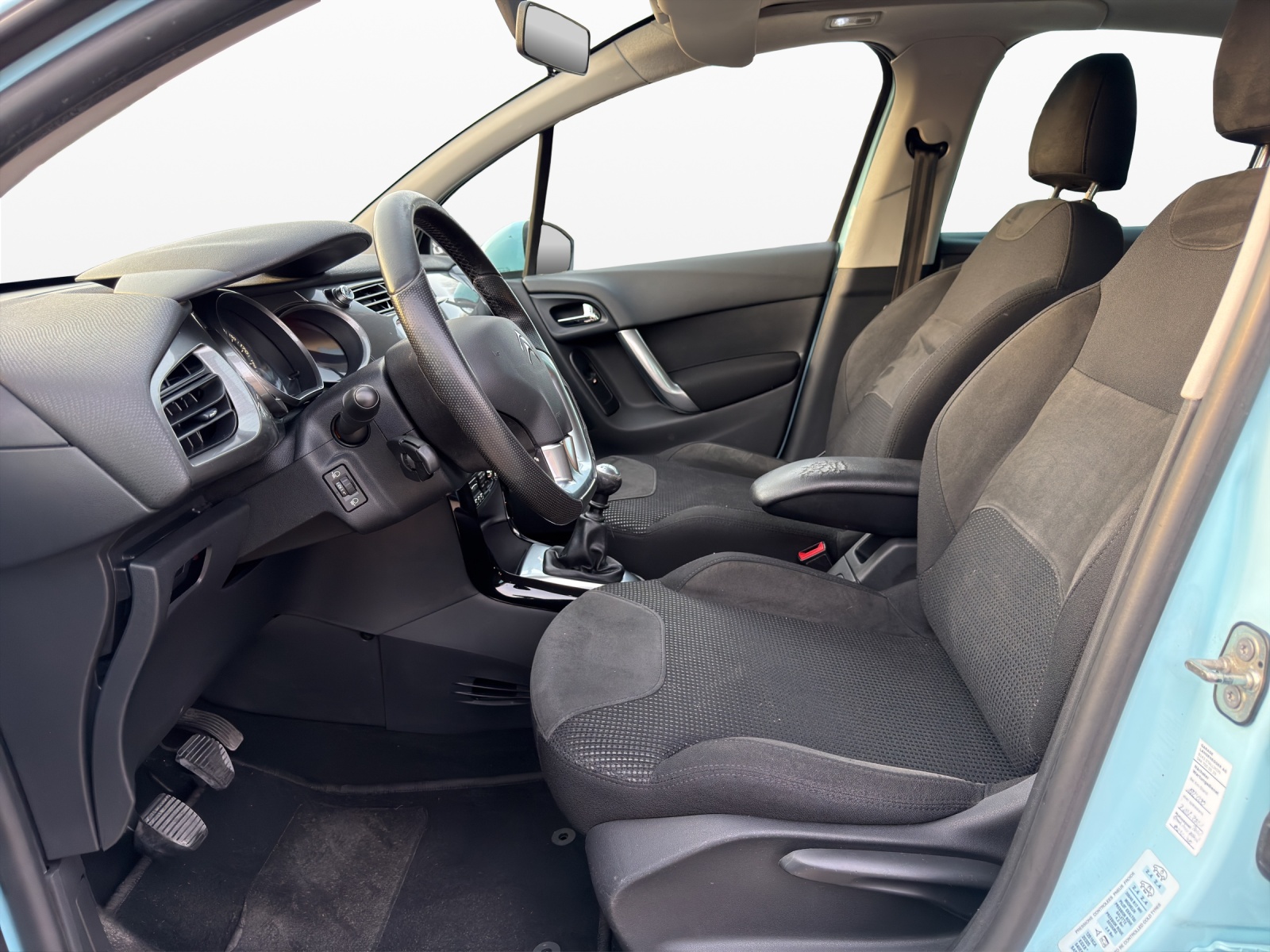 CITROEN C3 1.6 16V HDi Exclusive-image-8