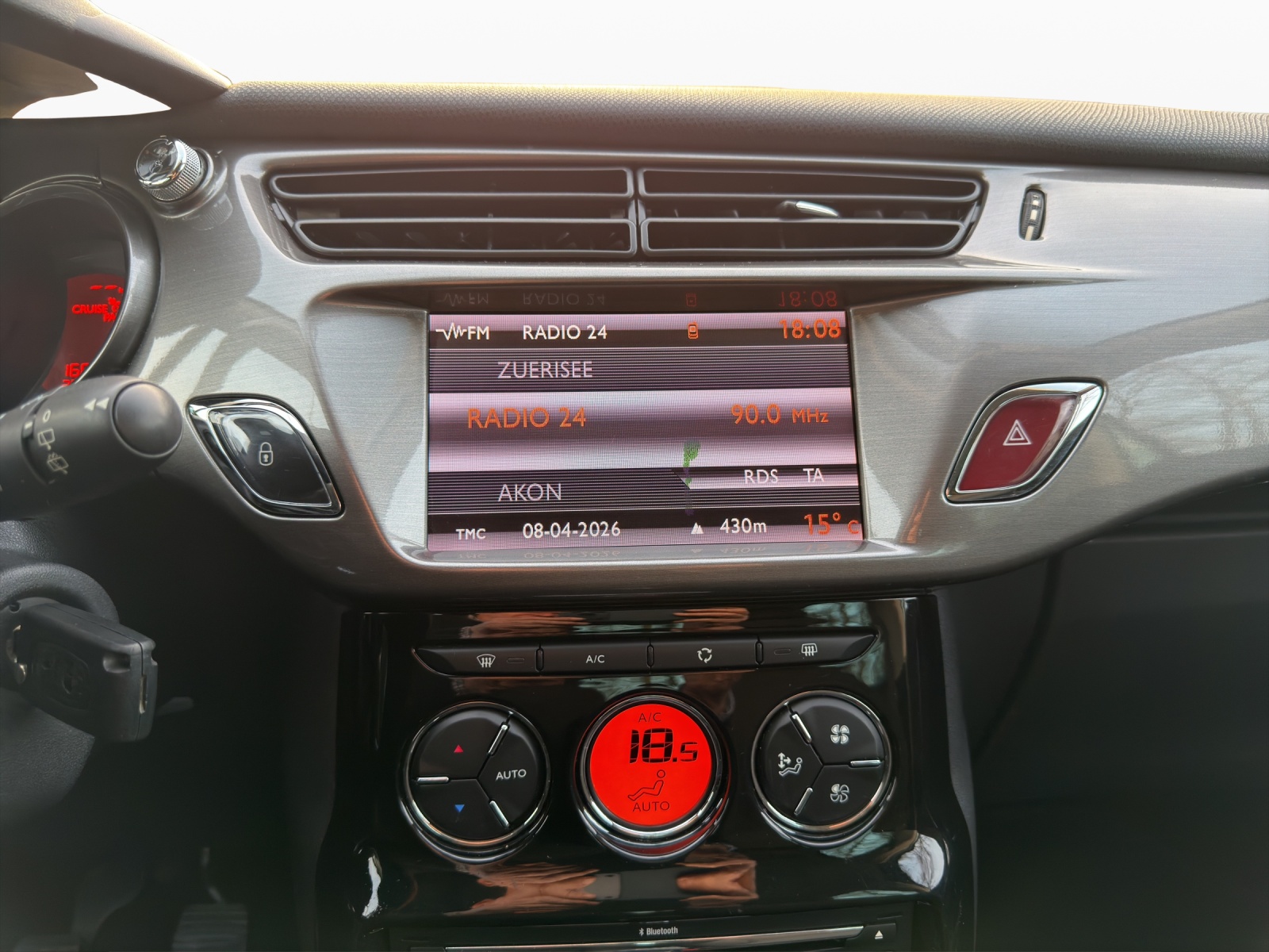 CITROEN C3 1.6 16V HDi Exclusive-image-12