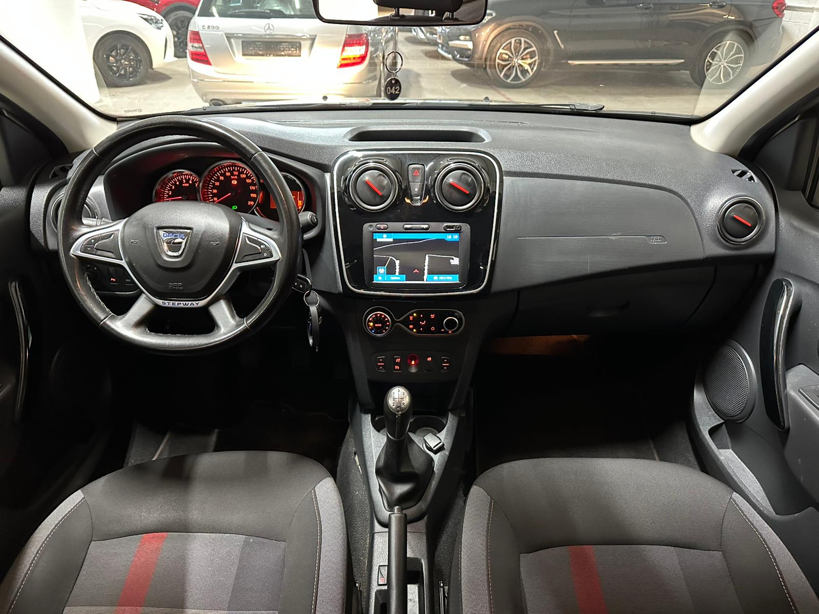 DACIA Sandero Tce 90 Stepway-image-9
