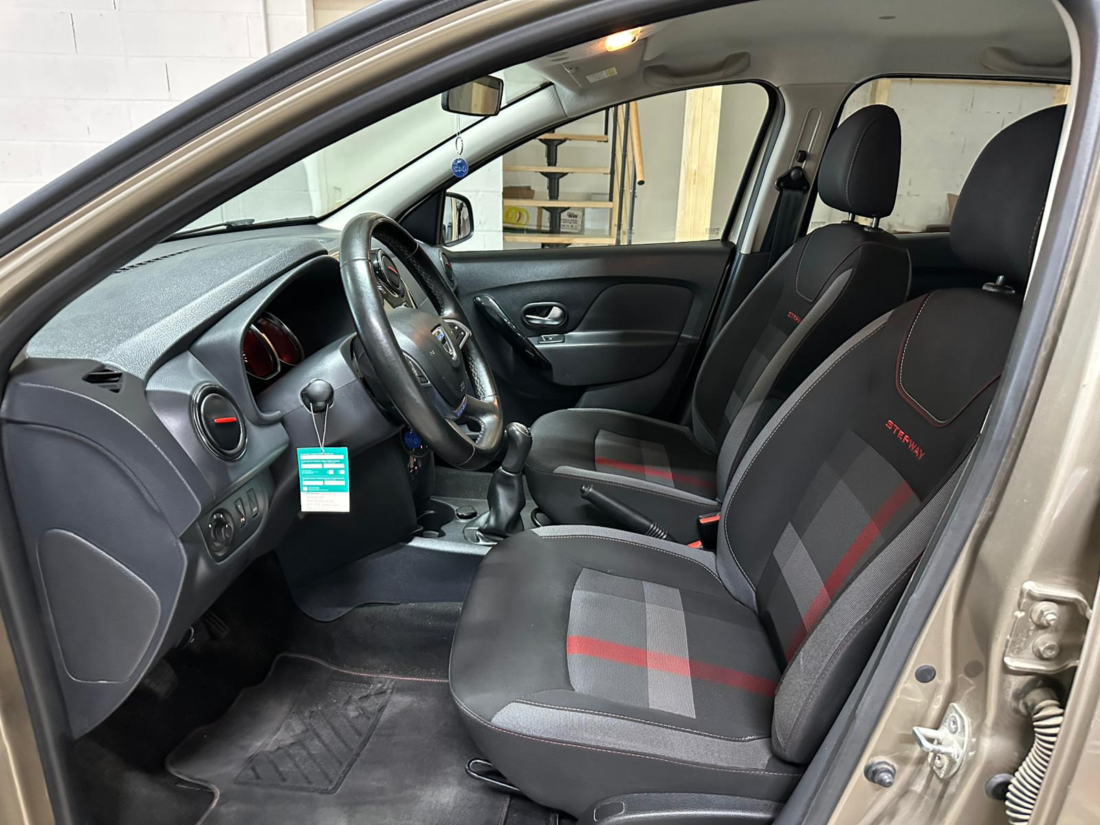 DACIA Sandero Tce 90 Stepway-image-10
