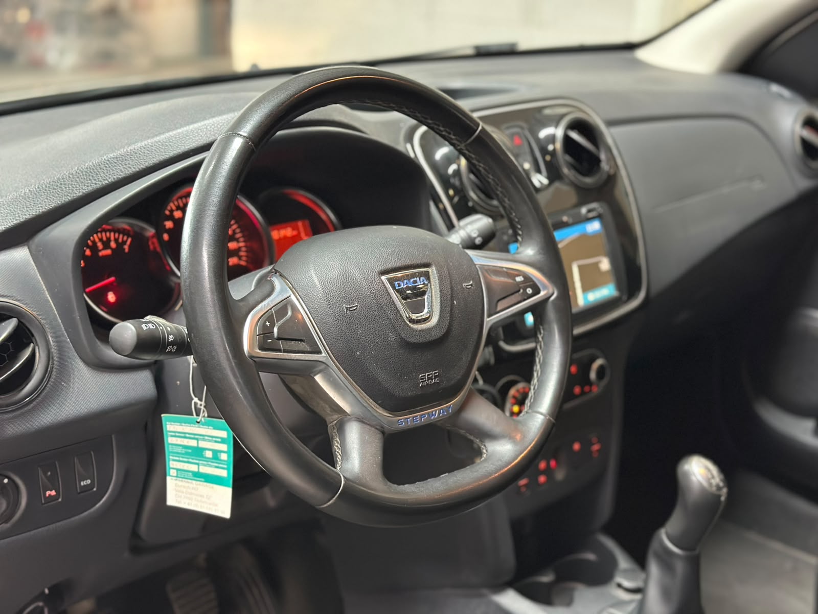 DACIA Sandero Tce 90 Stepway-image-11