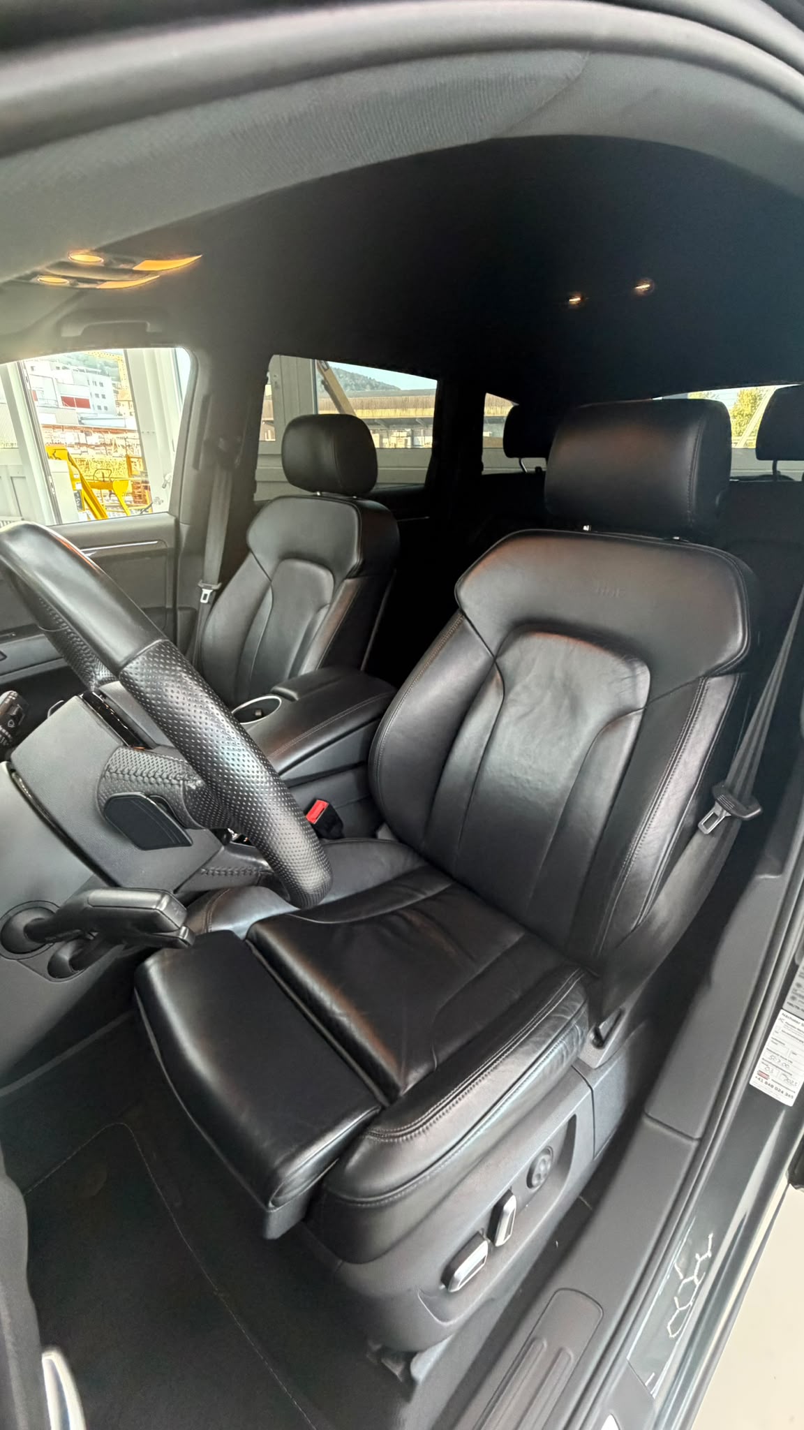 AUDI Q7 4.2 TDI quattro tiptronic-image-8