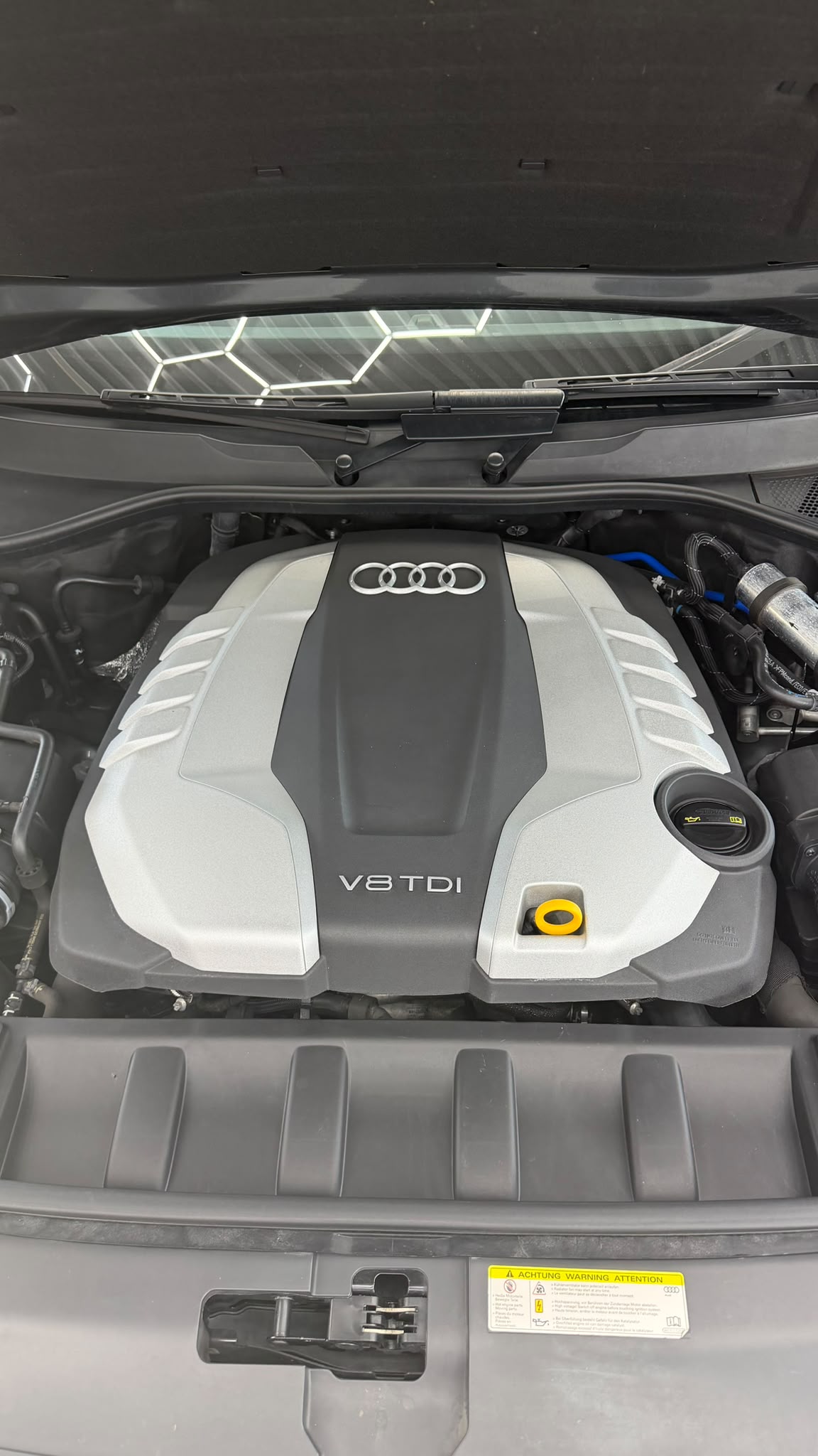 AUDI Q7 4.2 TDI quattro tiptronic-image-11