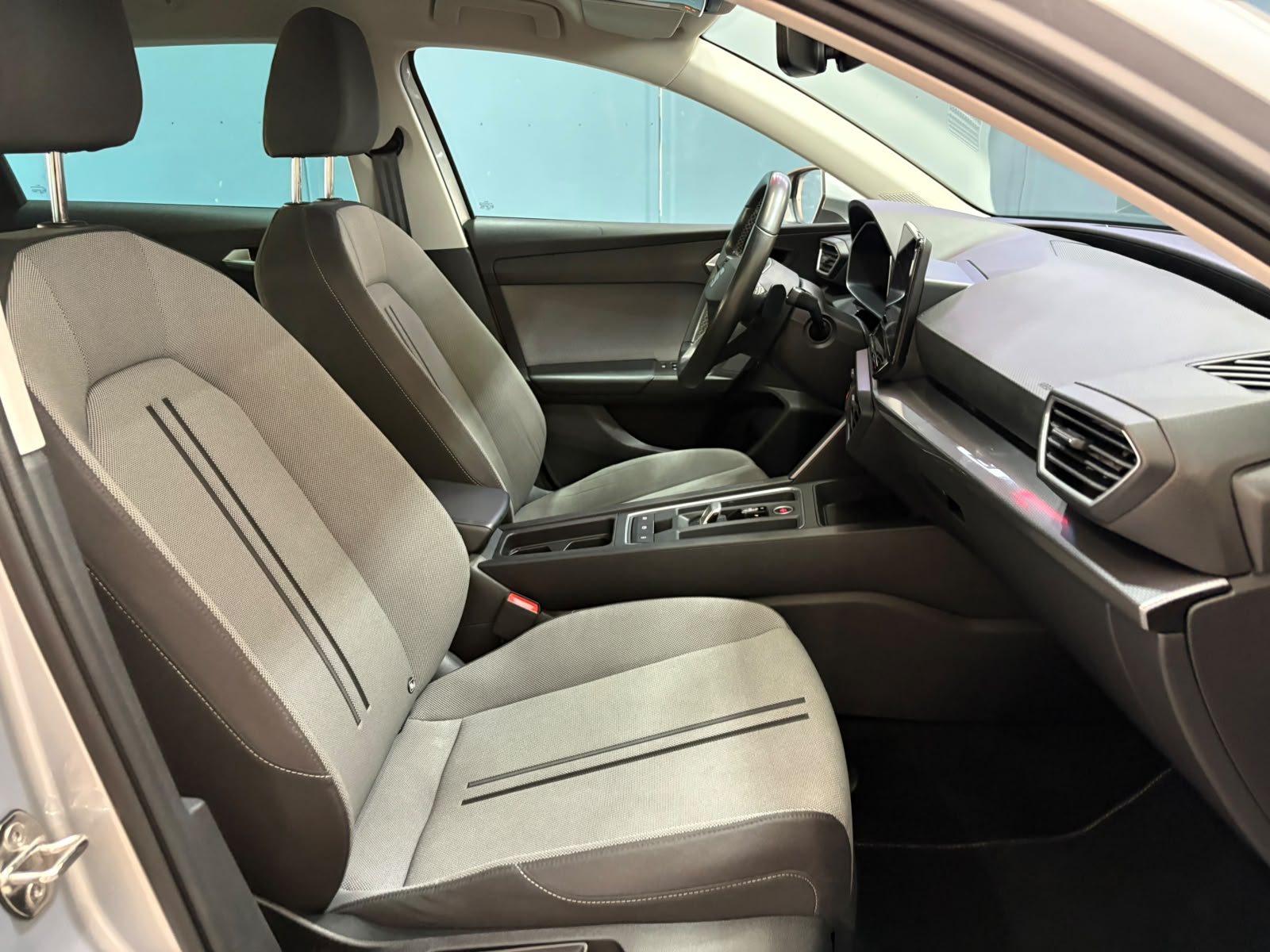 SEAT Leon ST 2.0 TDI EVO DSG Style-image-13