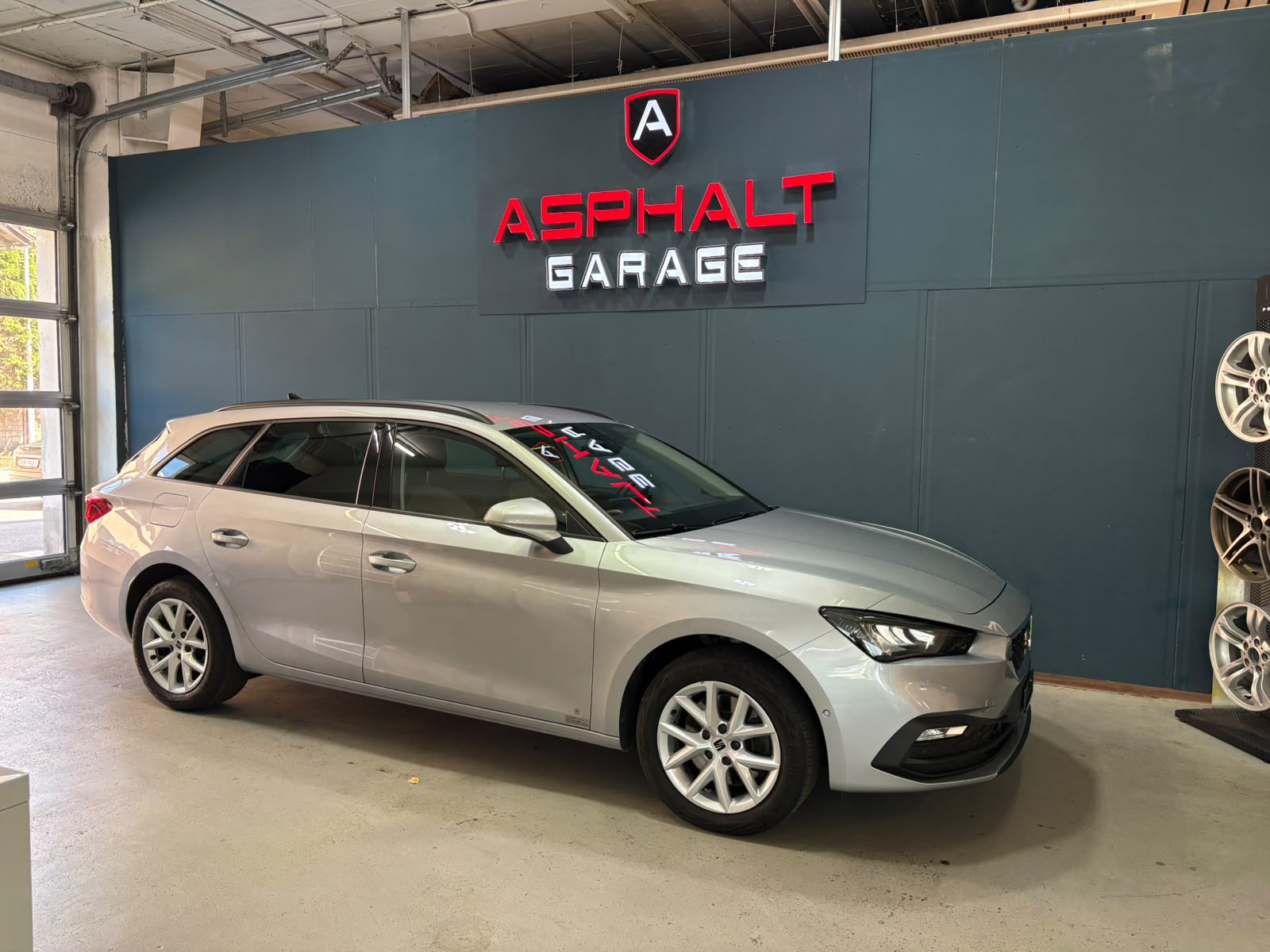 SEAT Leon ST 2.0 TDI EVO DSG Style-image-0