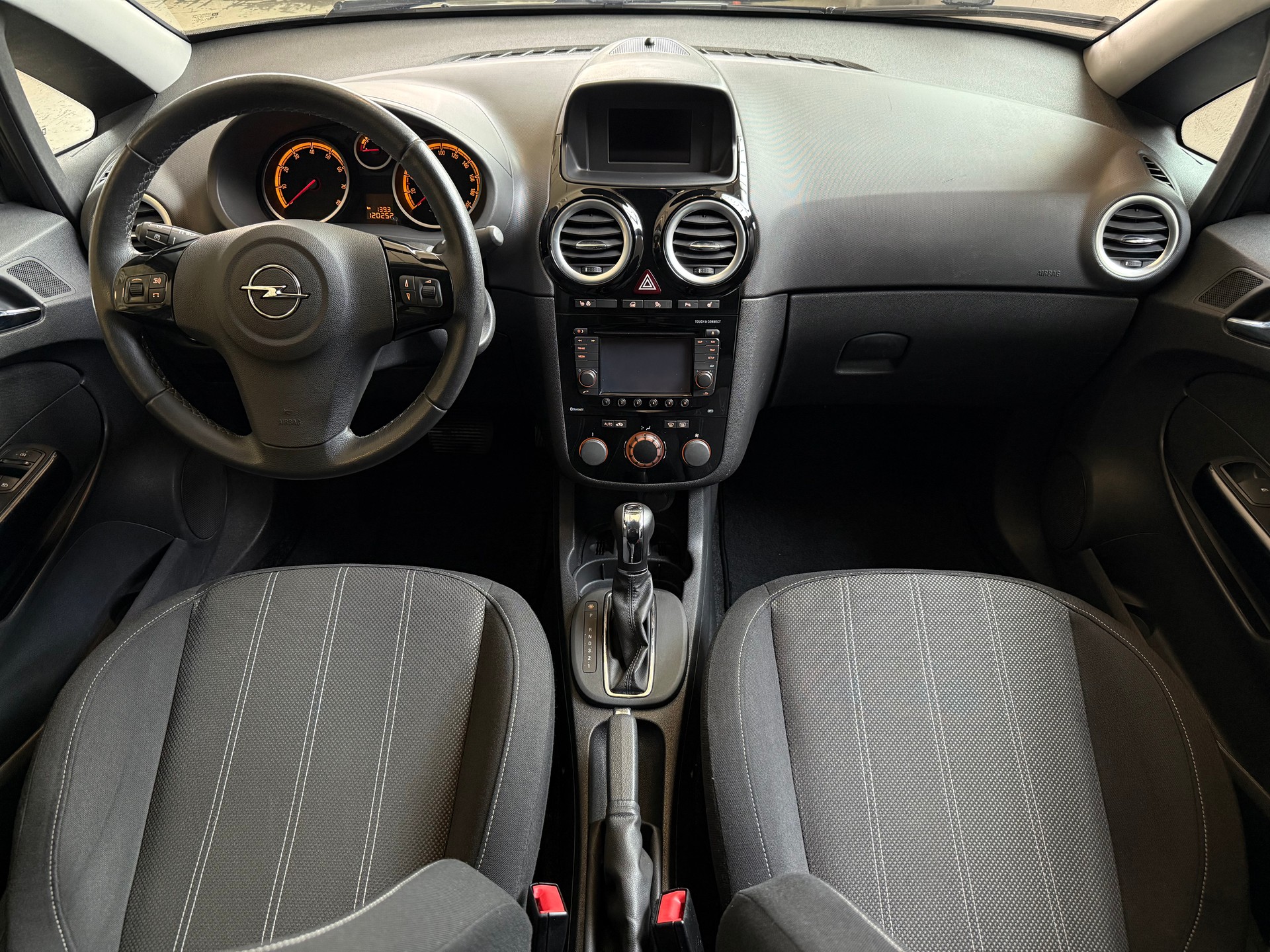 OPEL Corsa 1.4 TP Color Edition Automatic-image-12