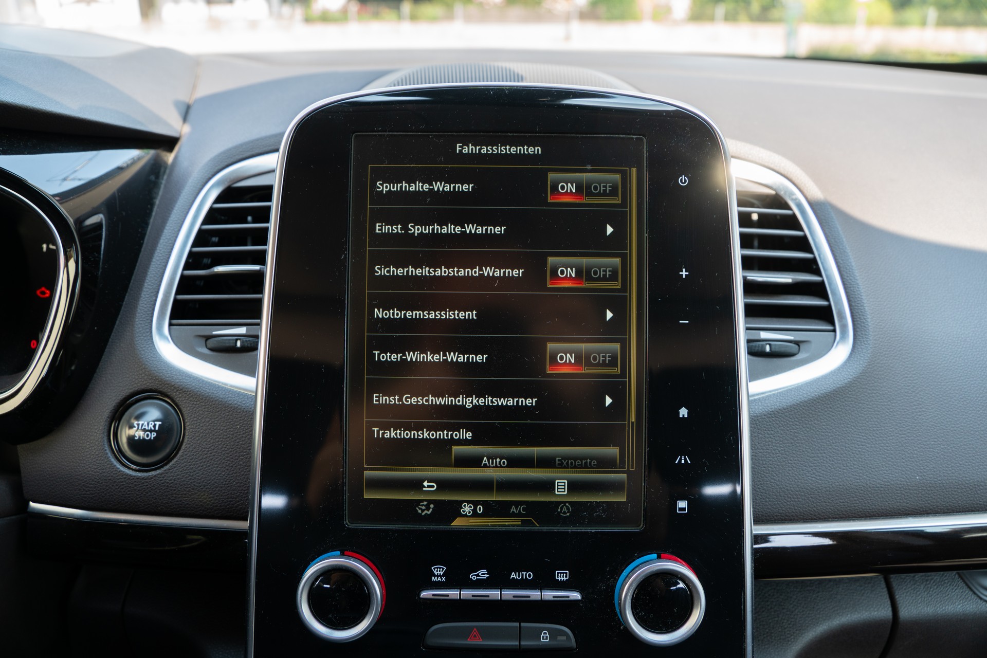 RENAULT Espace 1.6 TCe Intens EDC-image-17