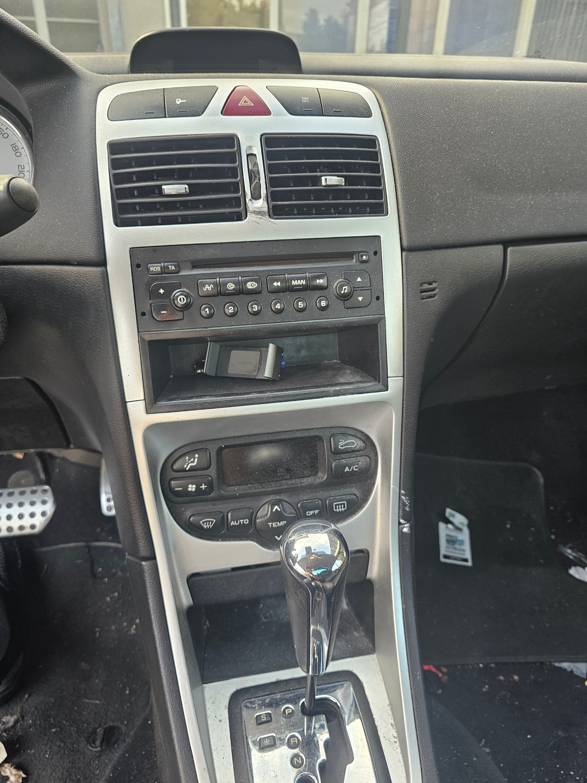 PEUGEOT 307 CC 2.0 16V-image-6