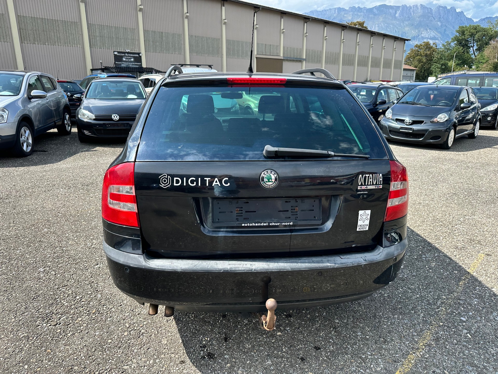 SKODA Octavia 2.0 TDI Adventure 4x4-image-5
