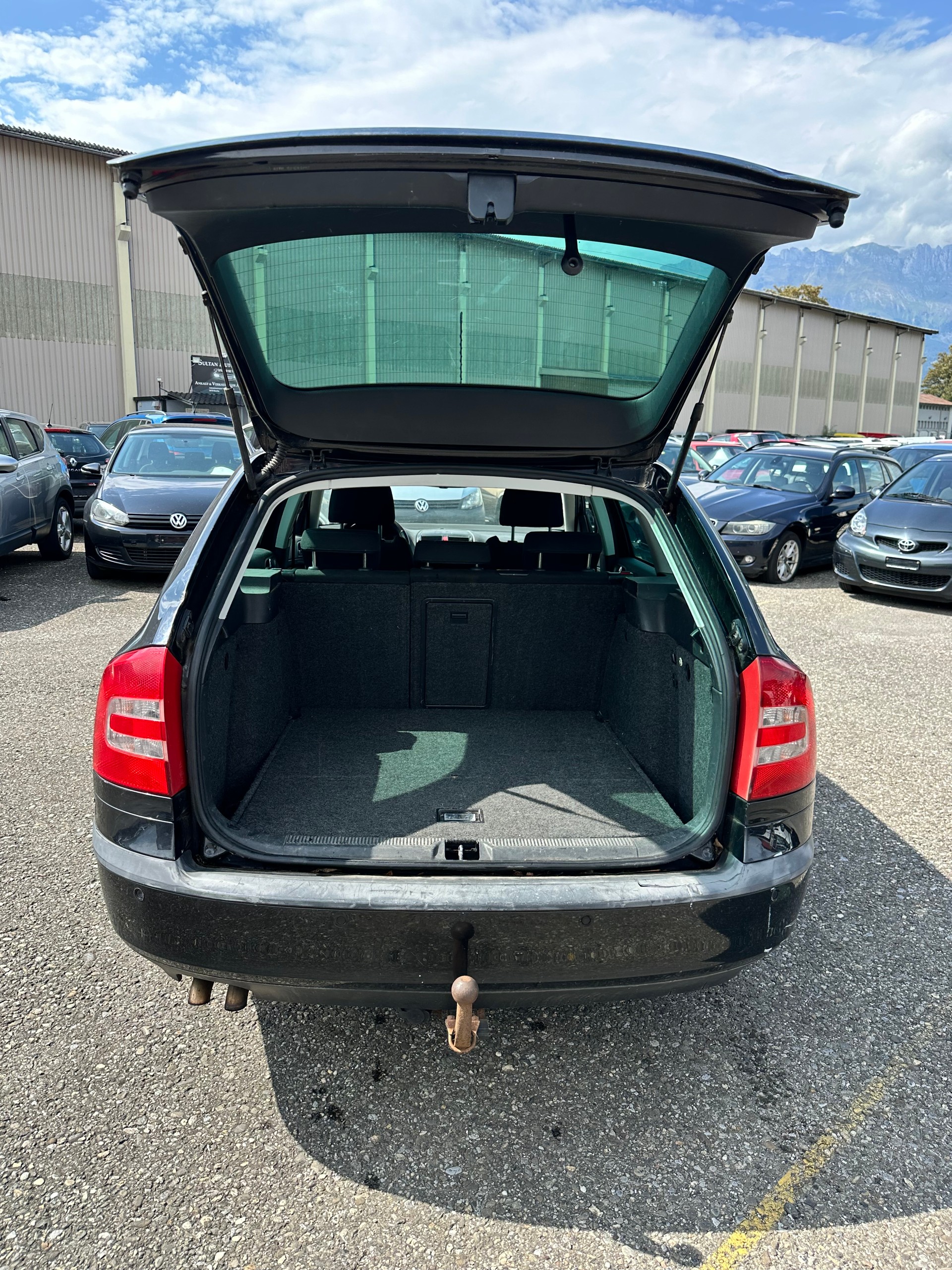 SKODA Octavia 2.0 TDI Adventure 4x4-image-6