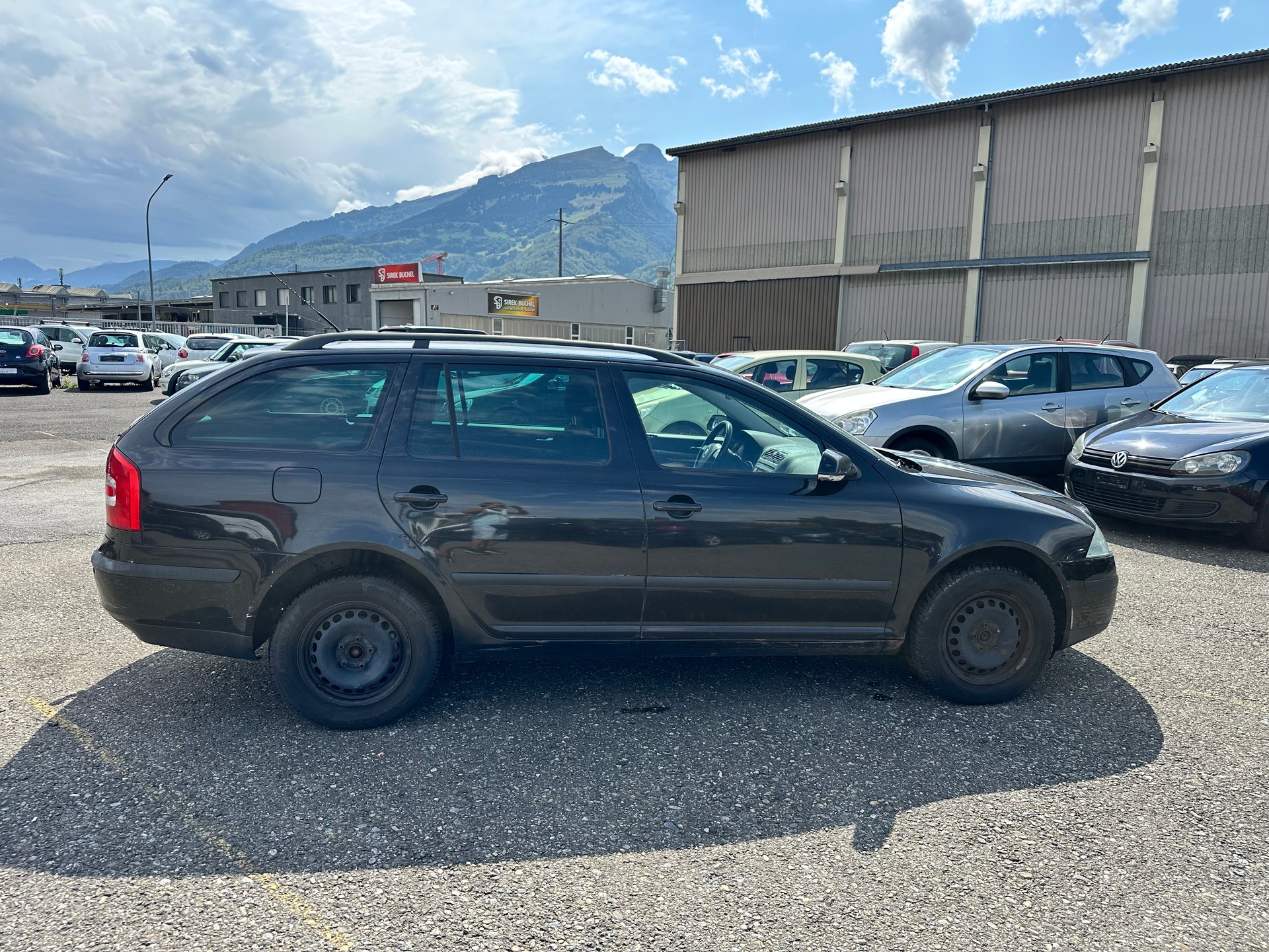 SKODA Octavia 2.0 TDI Adventure 4x4-image-8