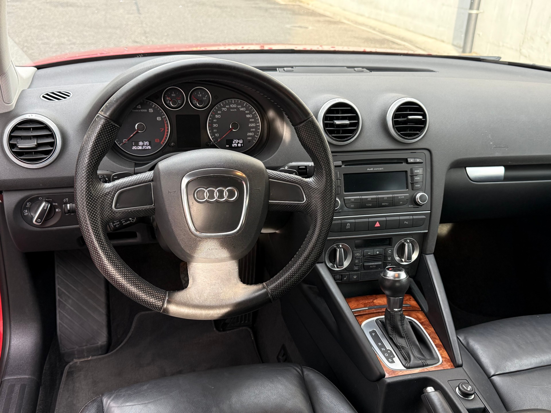AUDI A3 Sportback 2.0 TFSI Ambition quattro S-tronic-image-5