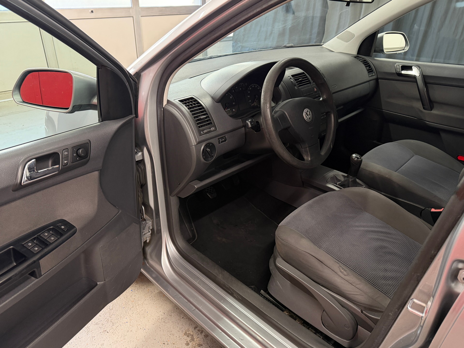 VW Polo 1.4 16V Comfortline, frisch ab MFK, Servicegepflegt, Hagelschaden Preisreduktion 3990 auf 2300-image-13