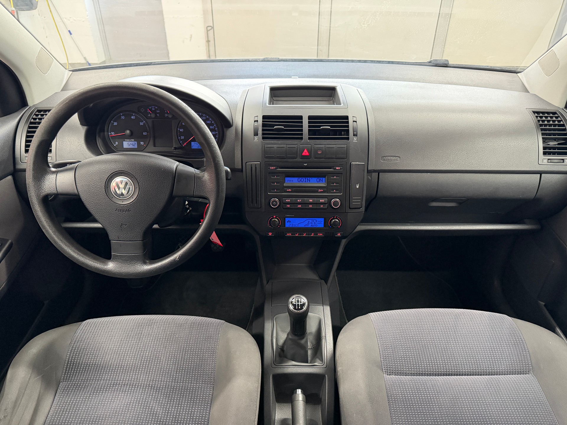VW Polo 1.4 16V Comfortline, frisch ab MFK, Servicegepflegt, Hagelschaden Preisreduktion 3990 auf 2300-image-26