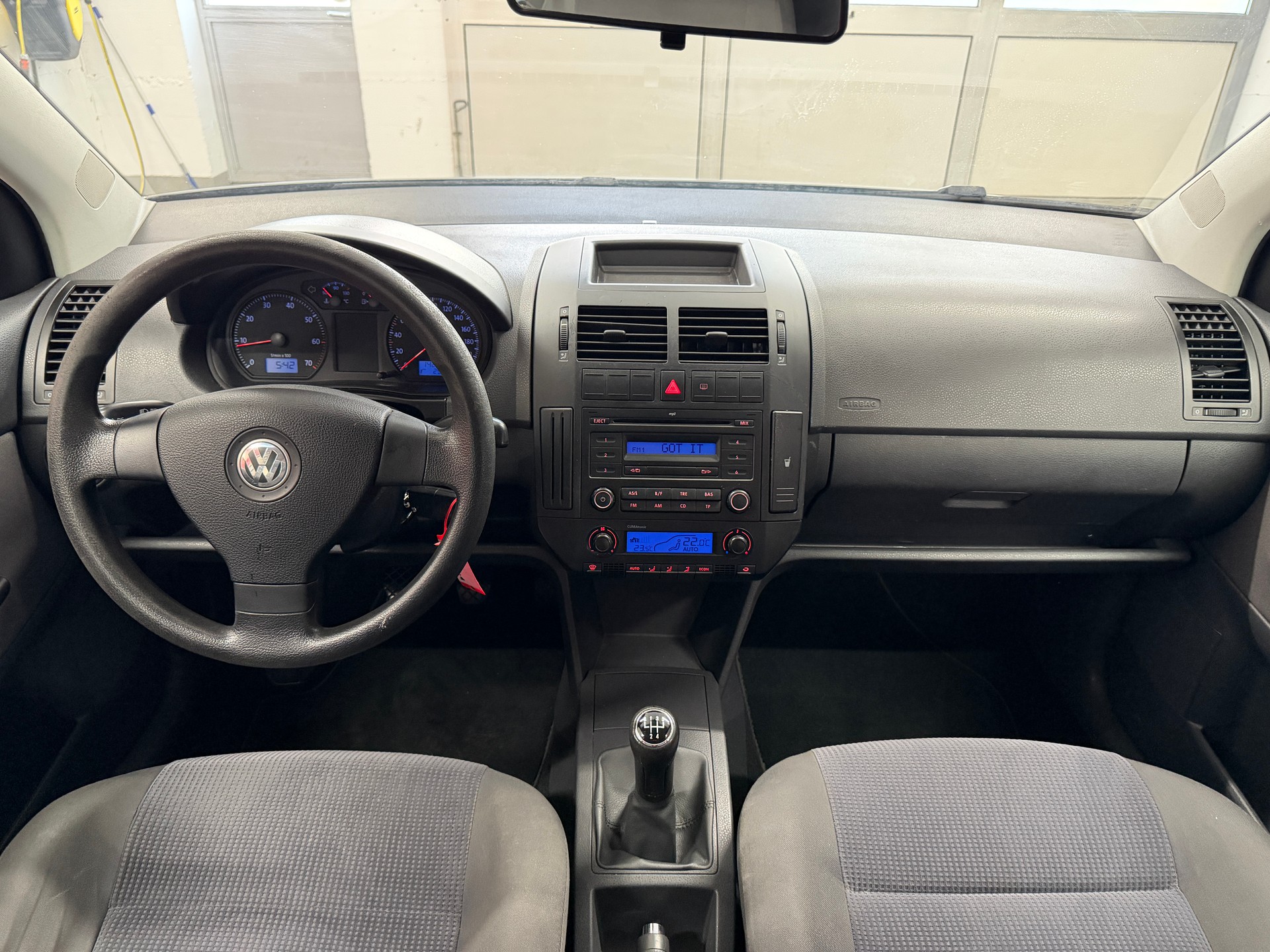 VW Polo 1.4 16V Comfortline, frisch ab MFK, Servicegepflegt, Hagelschaden Preisreduktion 3990 auf 2300-image-21
