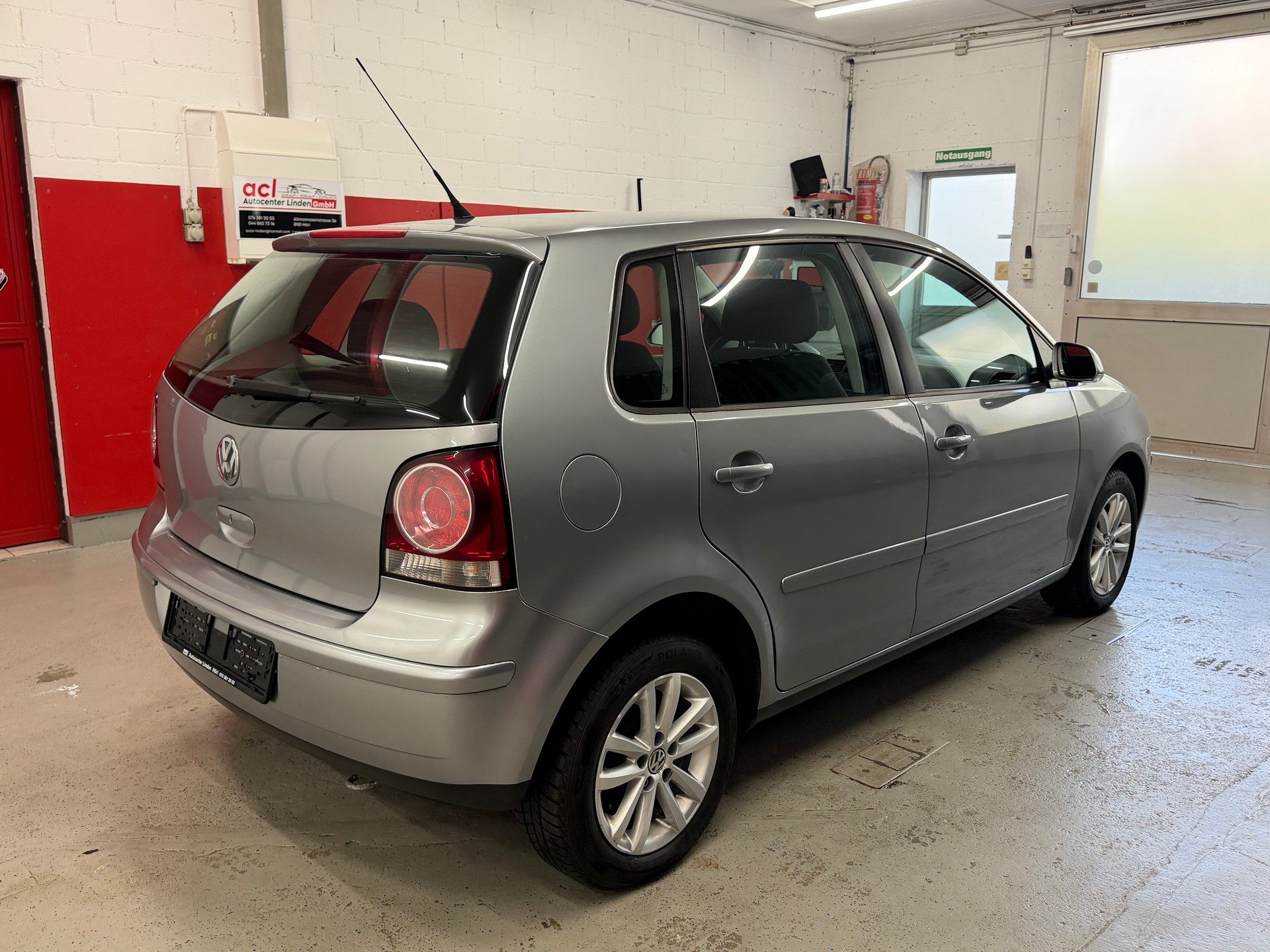 VW Polo 1.4 16V Comfortline, frisch ab MFK, Servicegepflegt, Hagelschaden Preisreduktion 3990 auf 2300-image-11