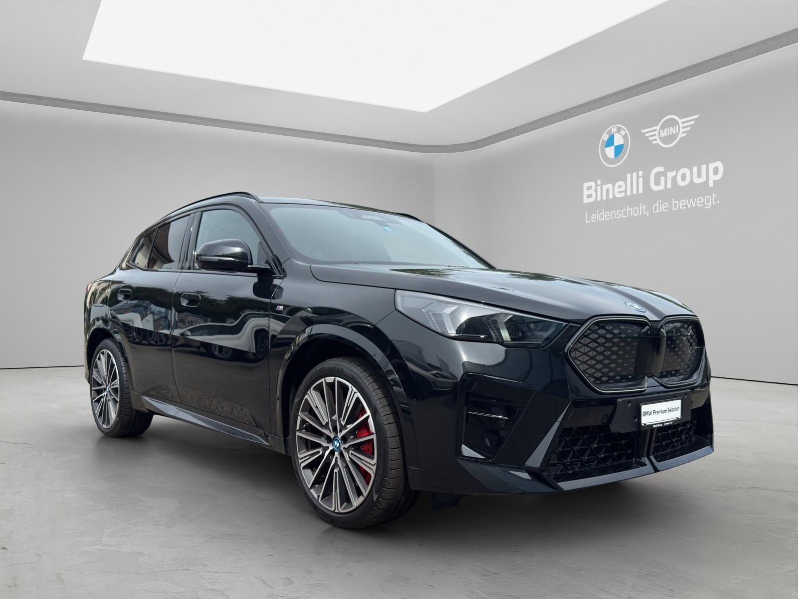 BMW iX2 30 xDrive-image-6