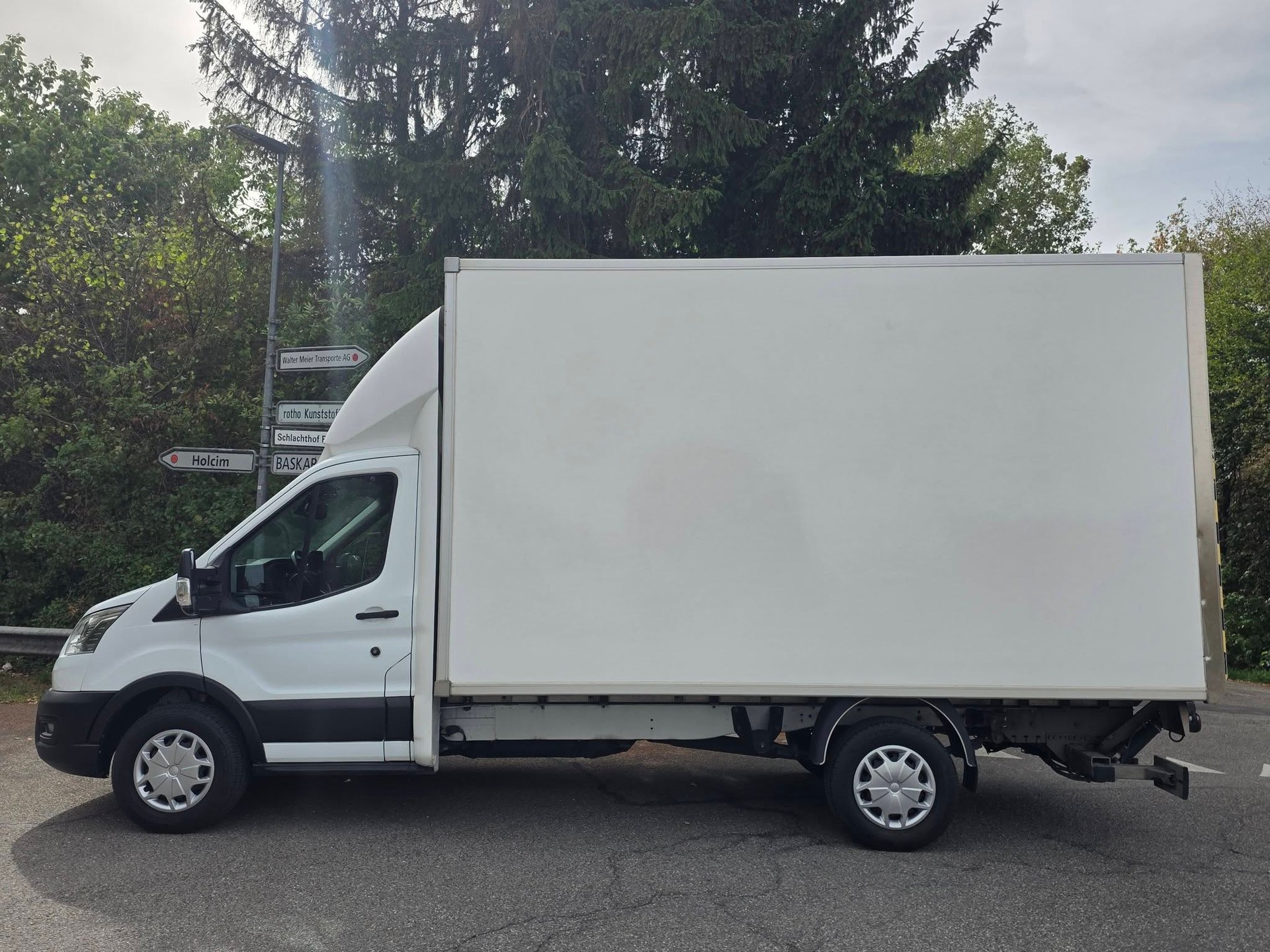 FORD Transit 350 L2 Trend 2.0 TDCi 185 RWD-image-14