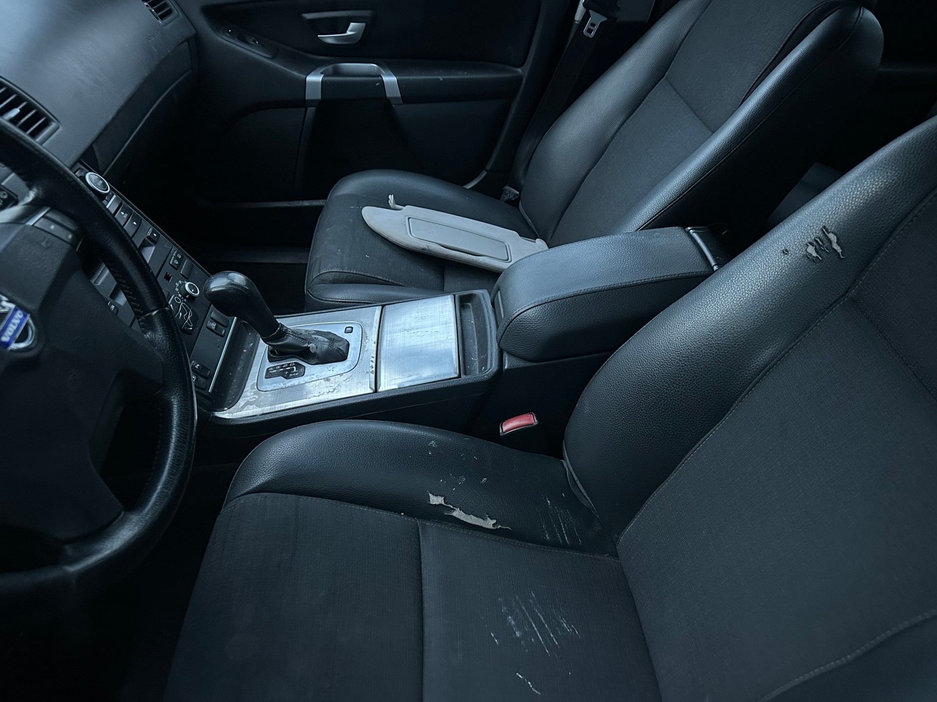 VOLVO XC90 D5 AWD Executive Geartronic-image-10
