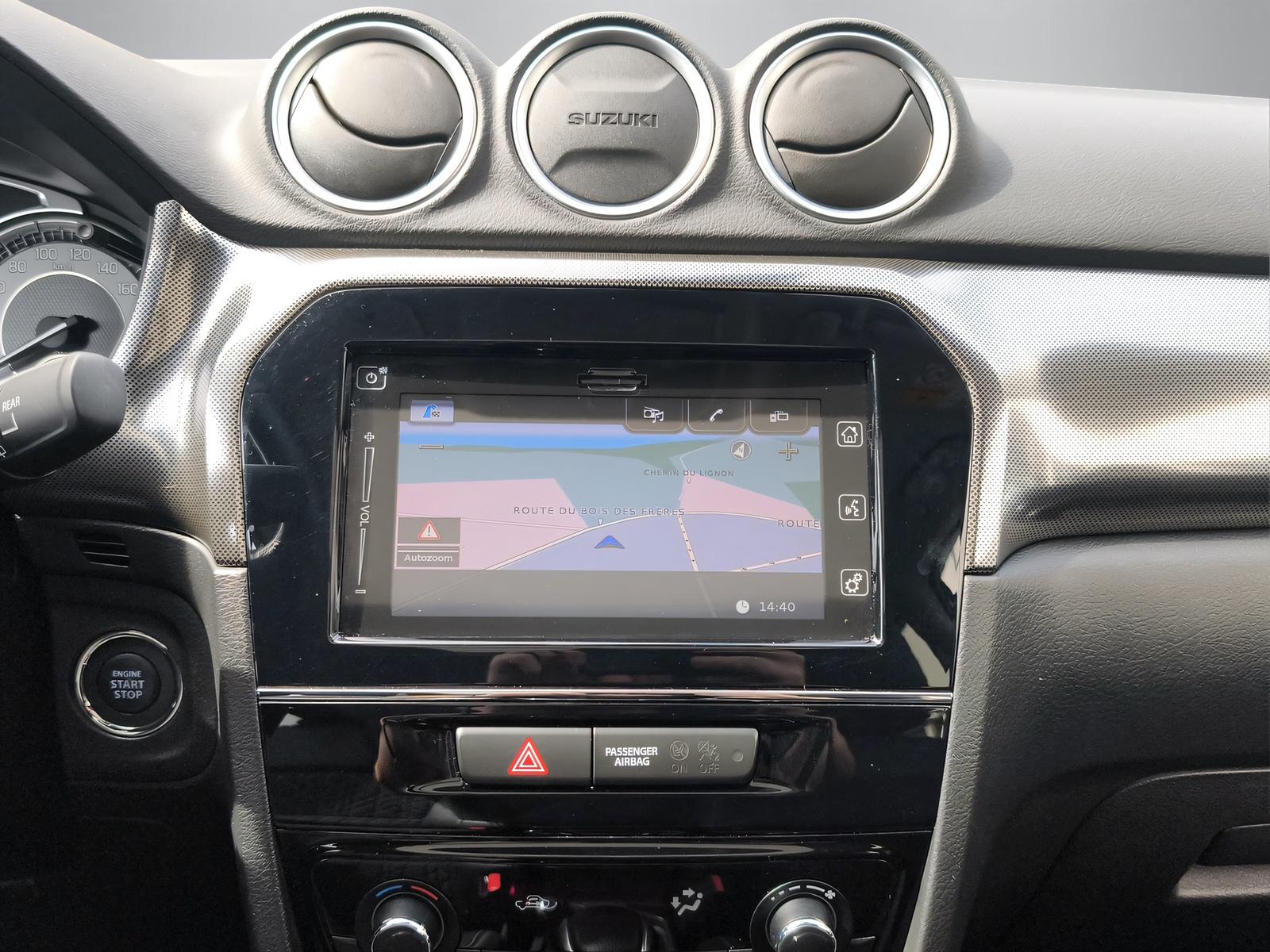 SUZUKI Vitara 1.5 Compact Top Hybrid 4x4-image-6