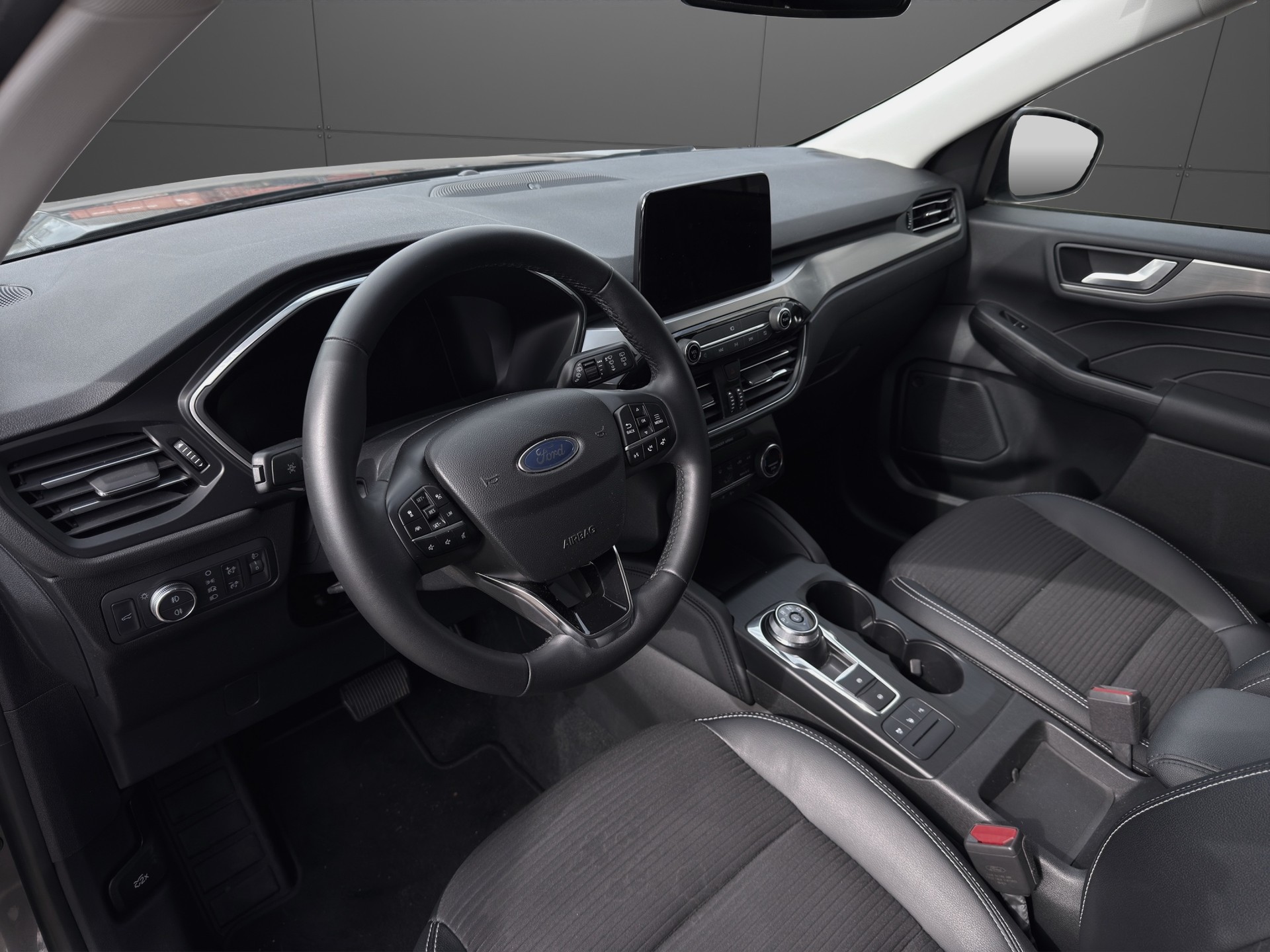 FORD Kuga 2.5 FHEV Titanium X 4WD-image-6