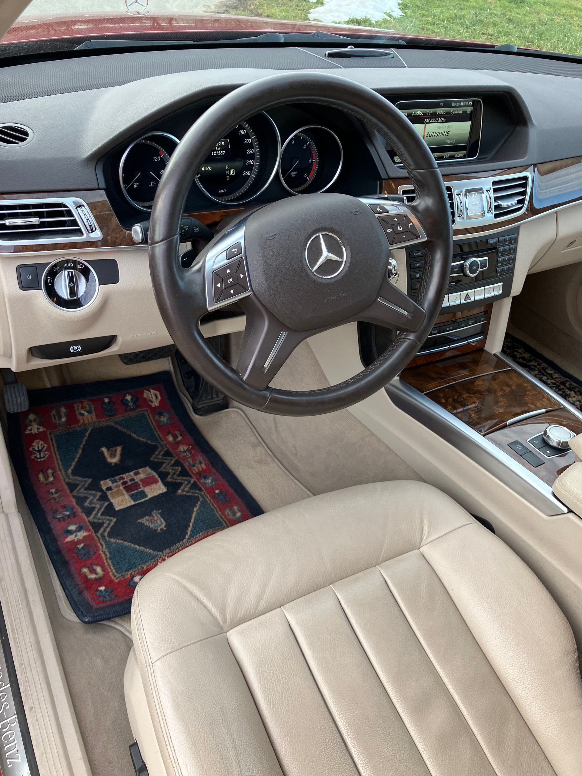 MERCEDES-BENZ E 350 CDI BlueTec-image-4