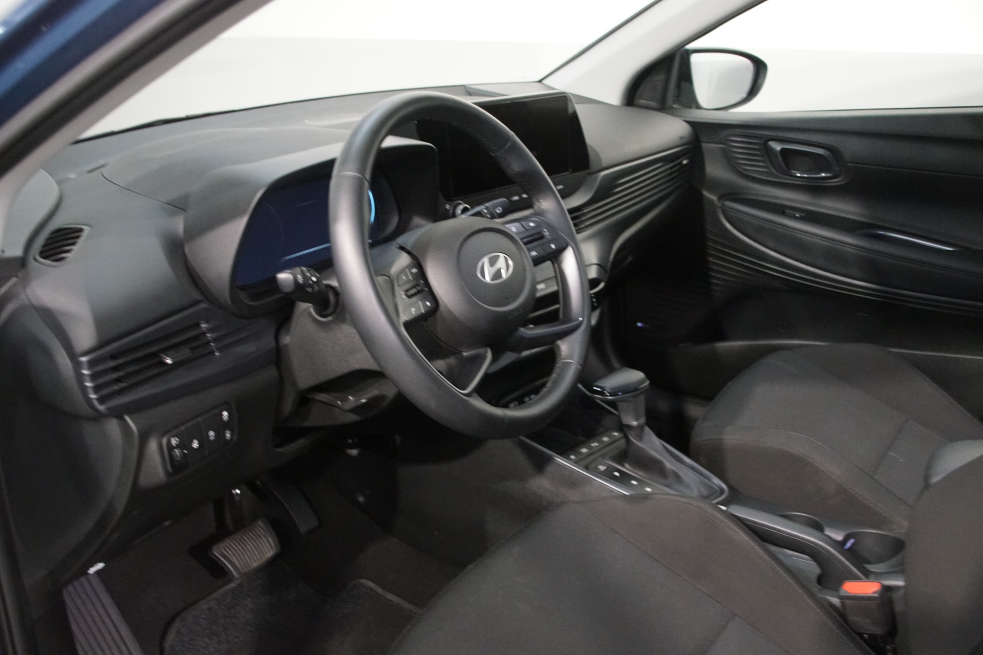 HYUNDAI i20 1.0 T-GDi Vertex DCT ++SWISS++-image-10