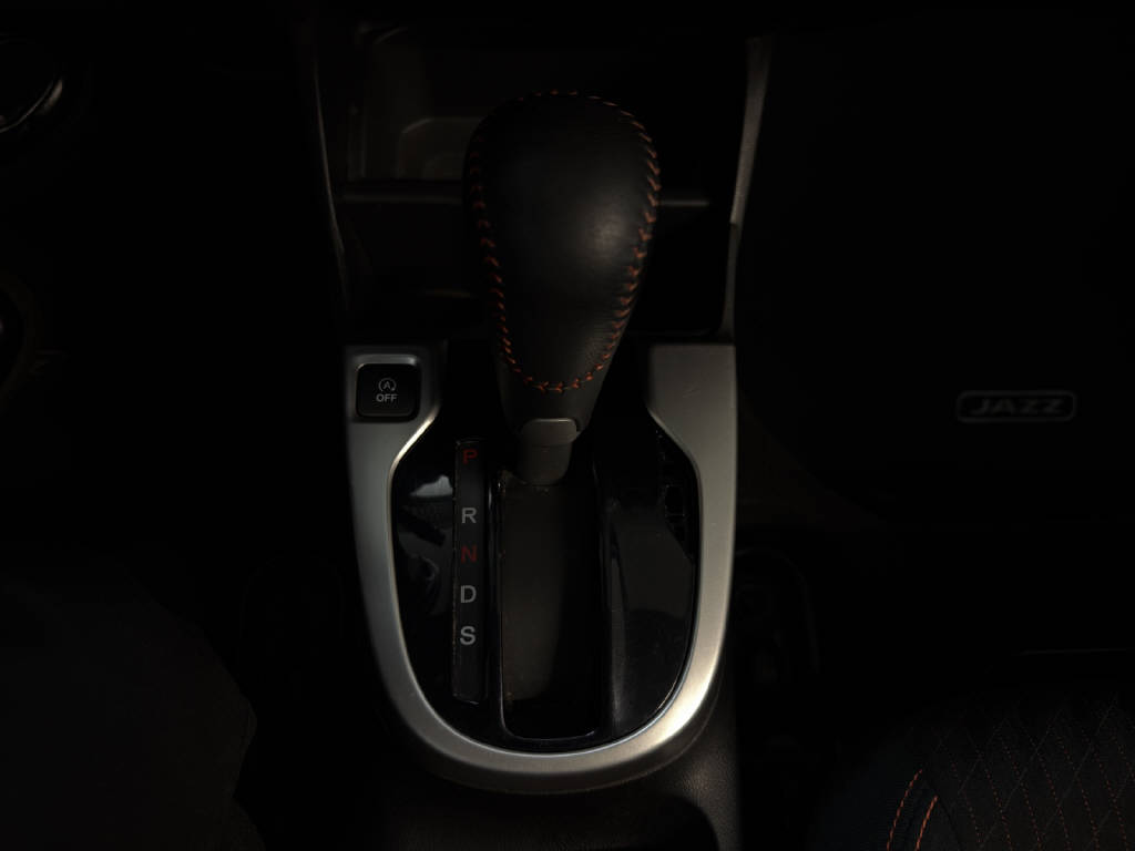 HONDA 1.5i-VTEC Dynamic CVT-image-16