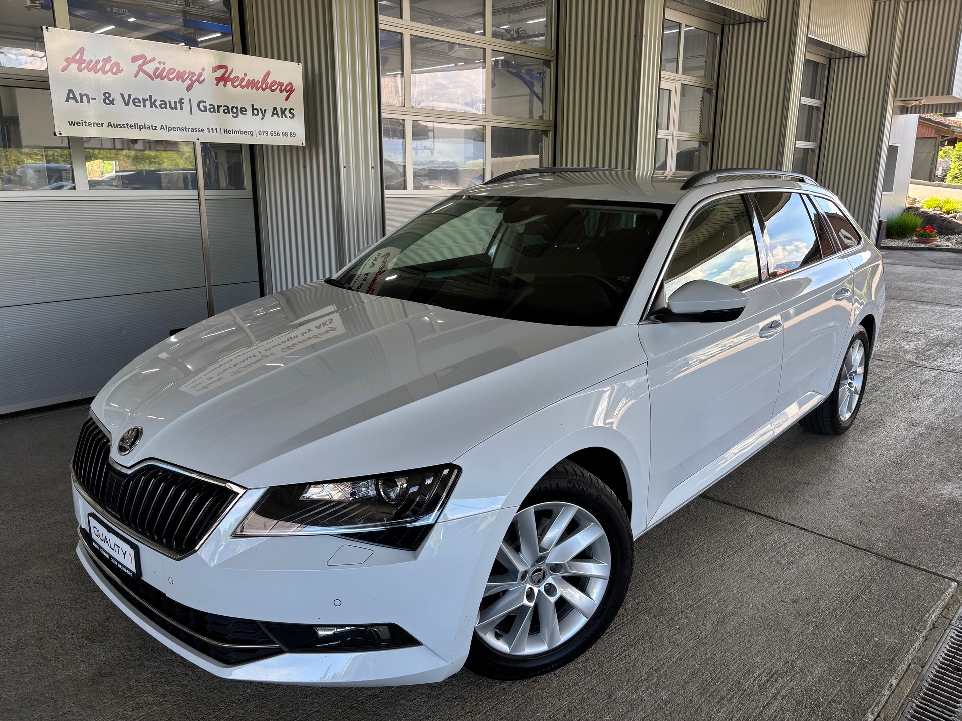 SKODA Superb Combi 2.0 TDi SportLine+ DSG-image-0